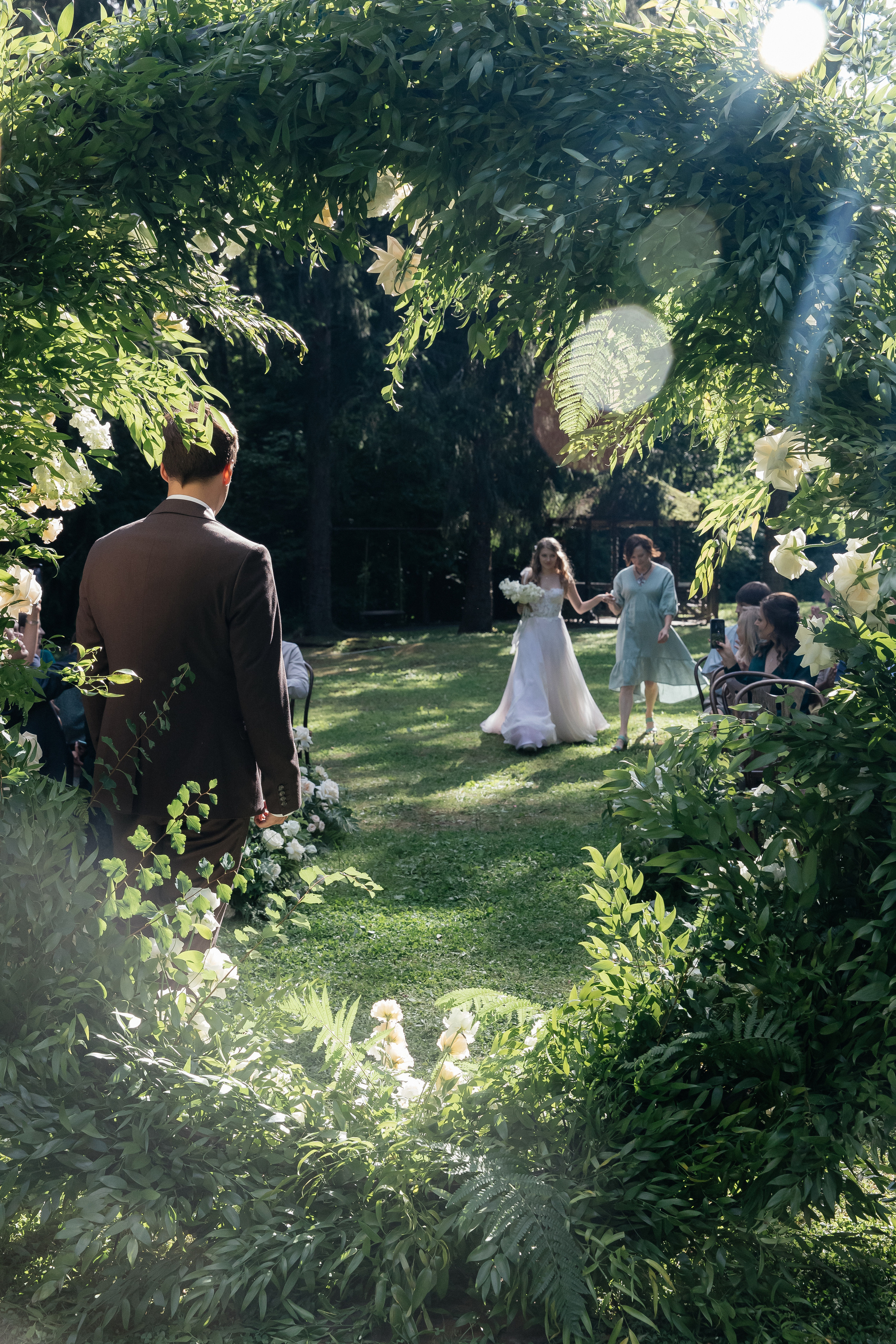 Свадьба в шатре «Лесная дача». Свадебный фотограф в Москве Элина Ларченкова. Фото, которые цепляют