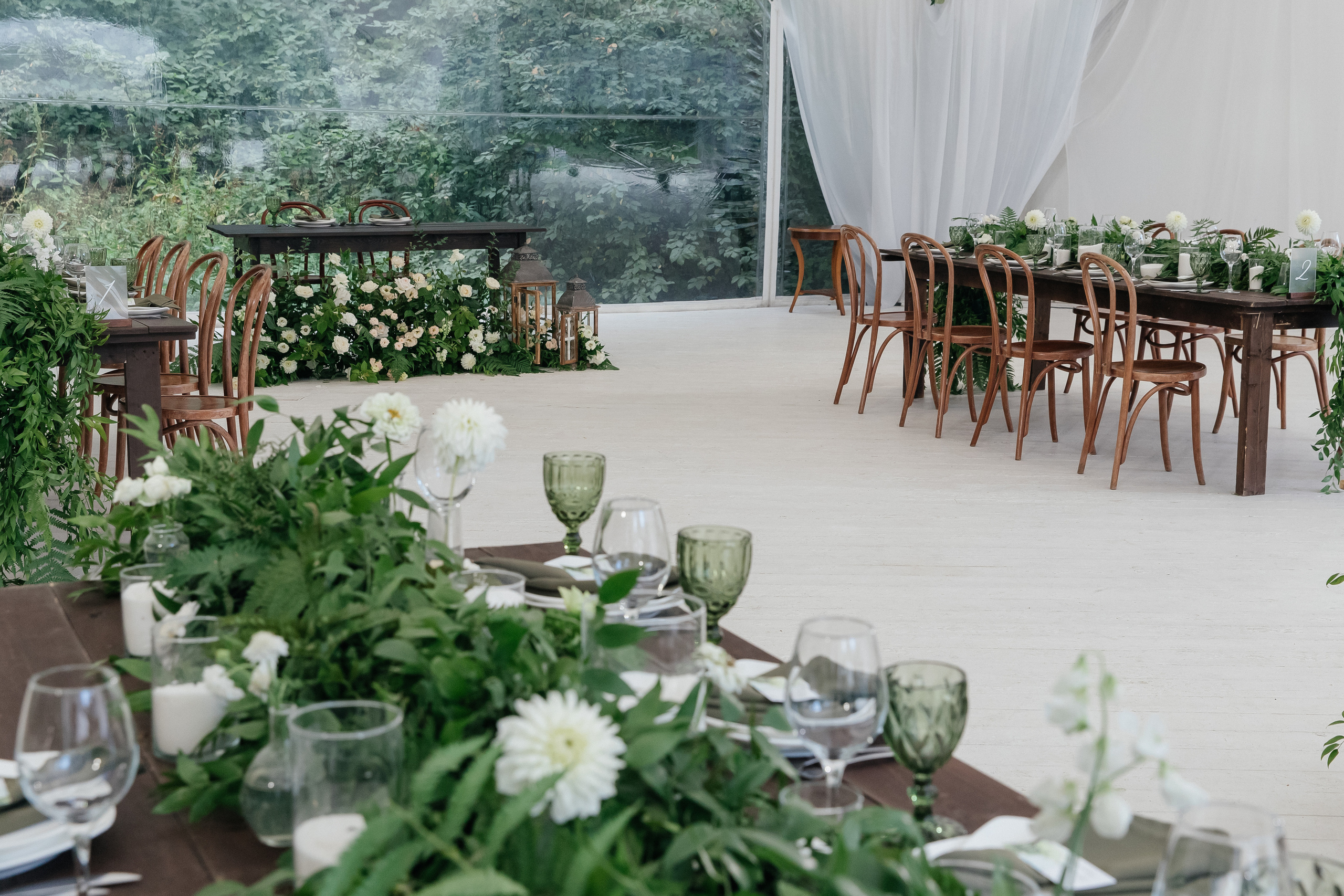 Свадьба в шатре «Лесная дача». Свадебный фотограф в Москве Элина Ларченкова. Фото, которые цепляют