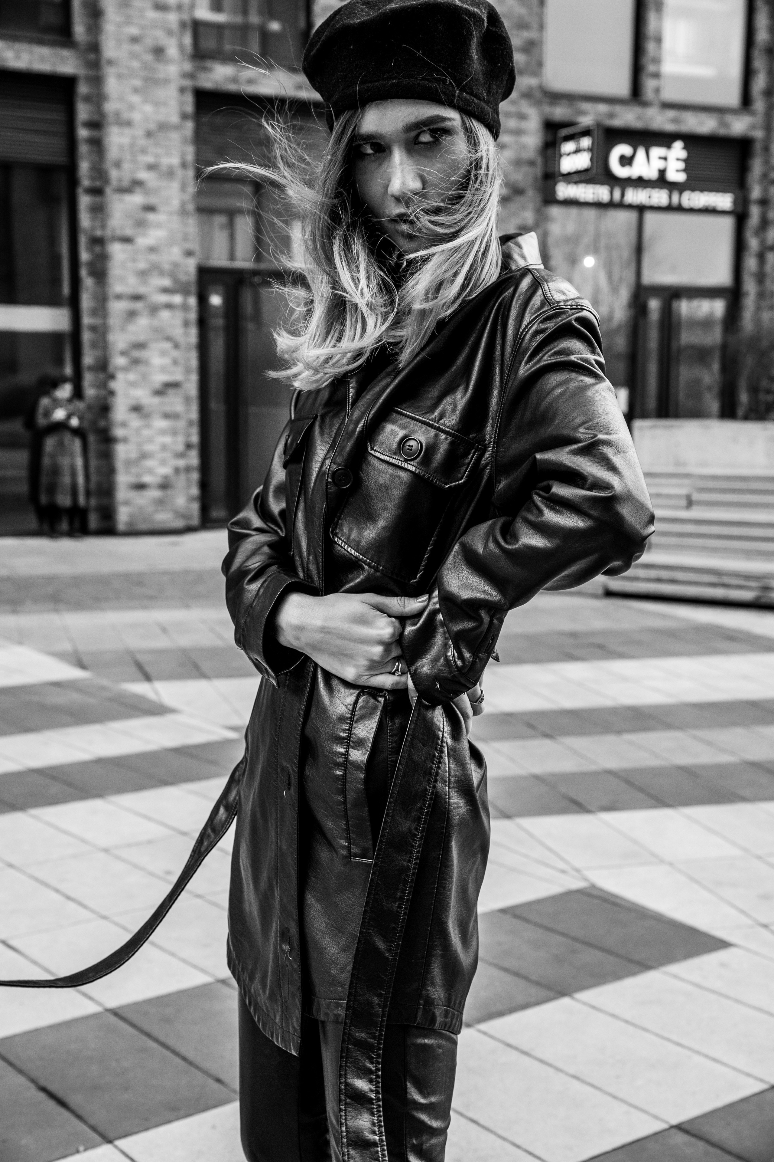 Фотосессия у ЖК Савеловский сити. Свадебный фотограф в Москве Элина Ларченкова. Фото, которые цепляют