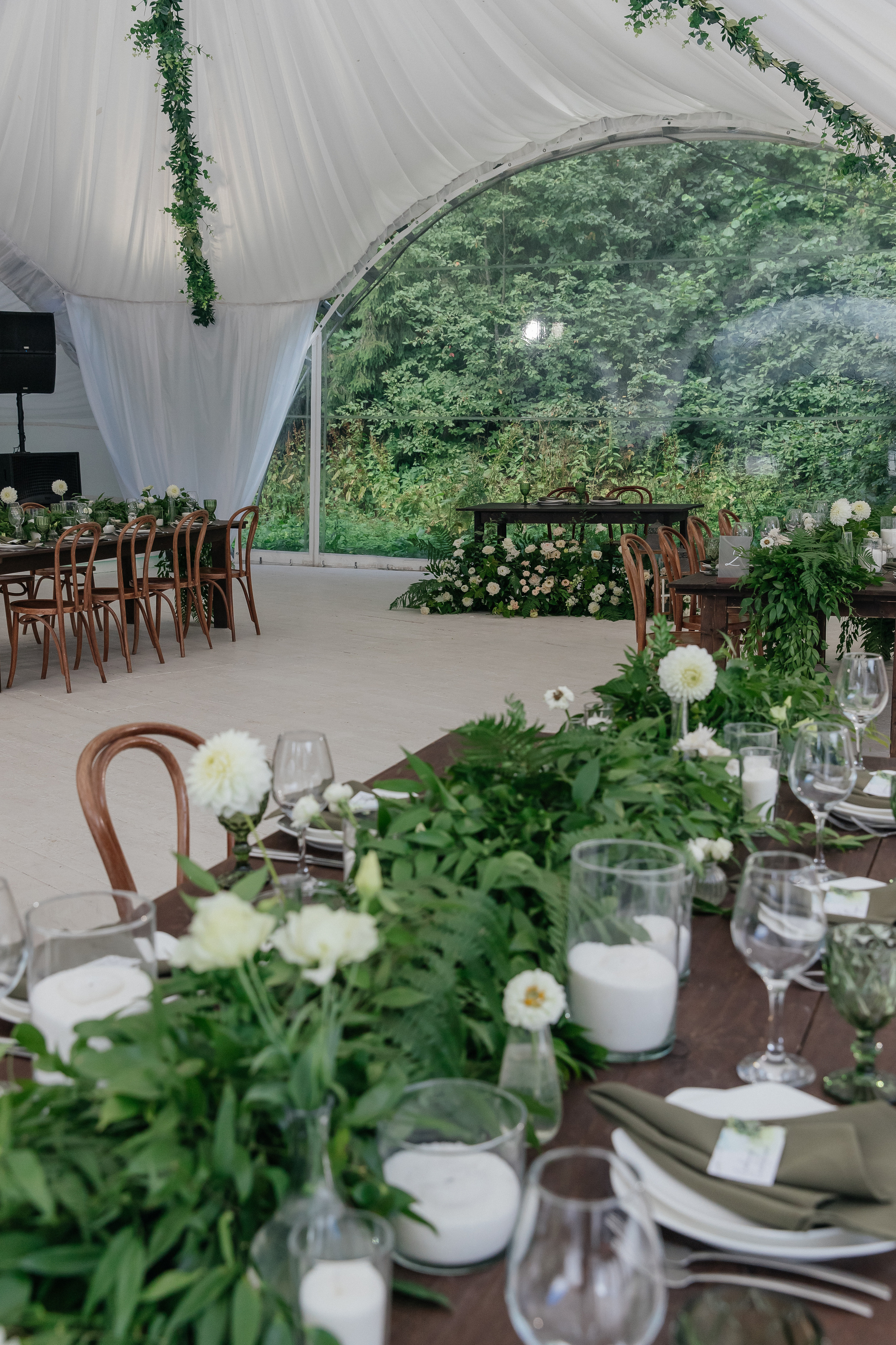 Свадьба в шатре «Лесная дача». Свадебный фотограф в Москве Элина Ларченкова. Фото, которые цепляют