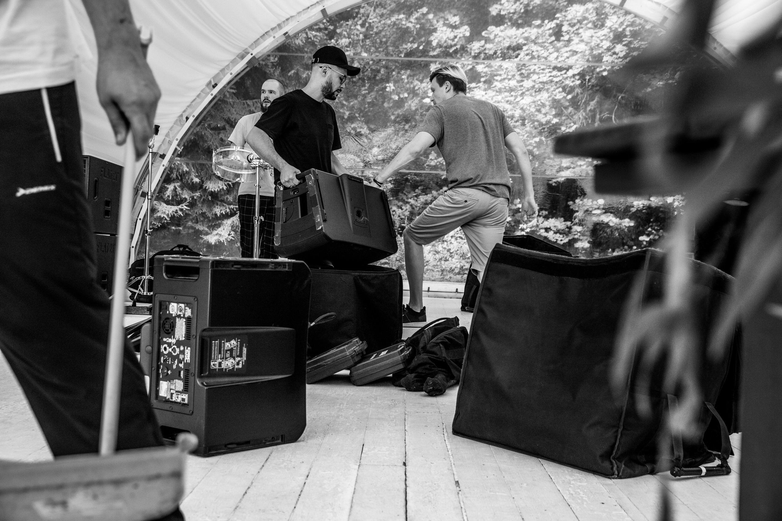 Свадьба в шатре «Лесная дача». Свадебный фотограф в Москве Элина Ларченкова. Фото, которые цепляют