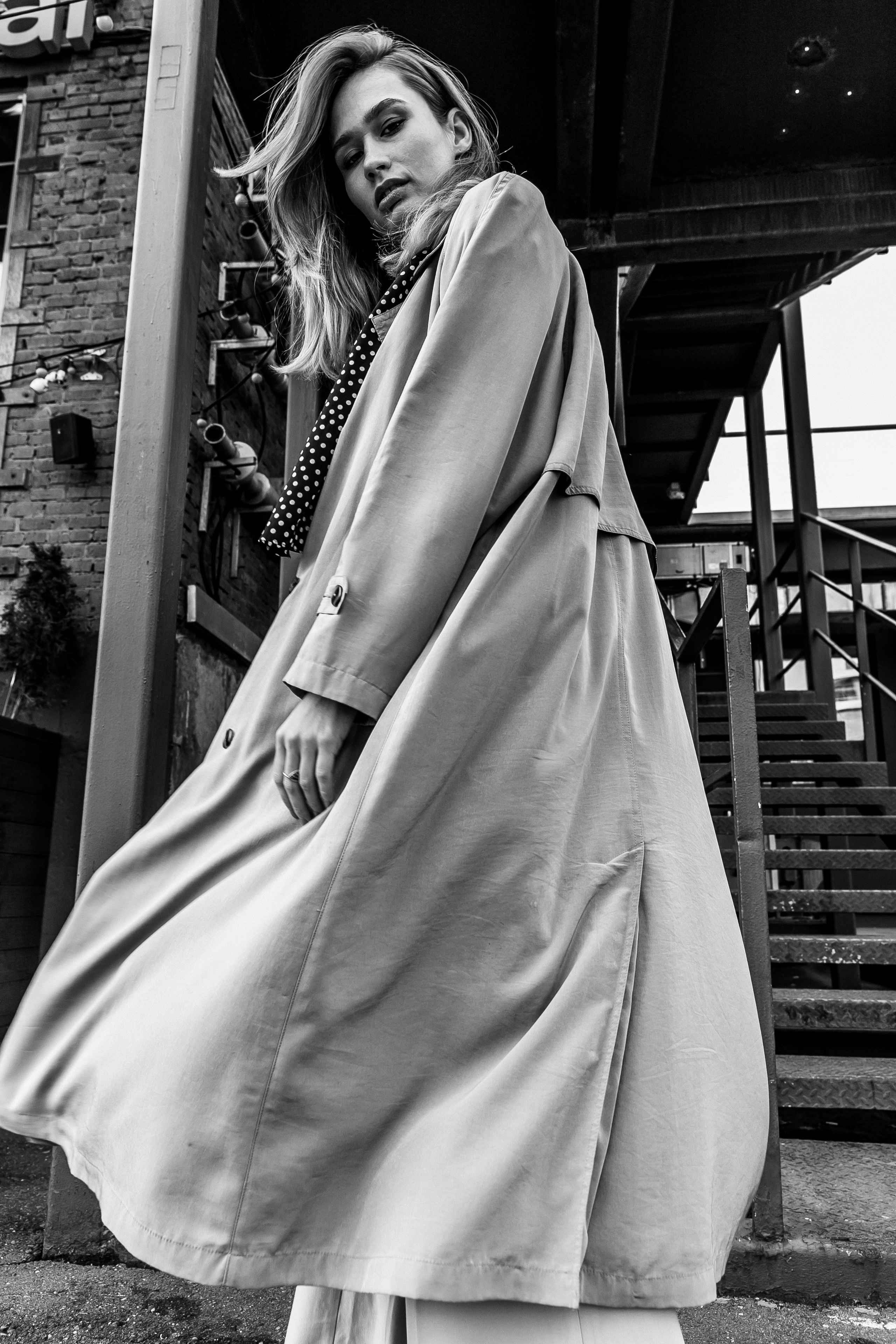 Фотосессия у ЖК Савеловский сити. Свадебный фотограф в Москве Элина Ларченкова. Фото, которые цепляют