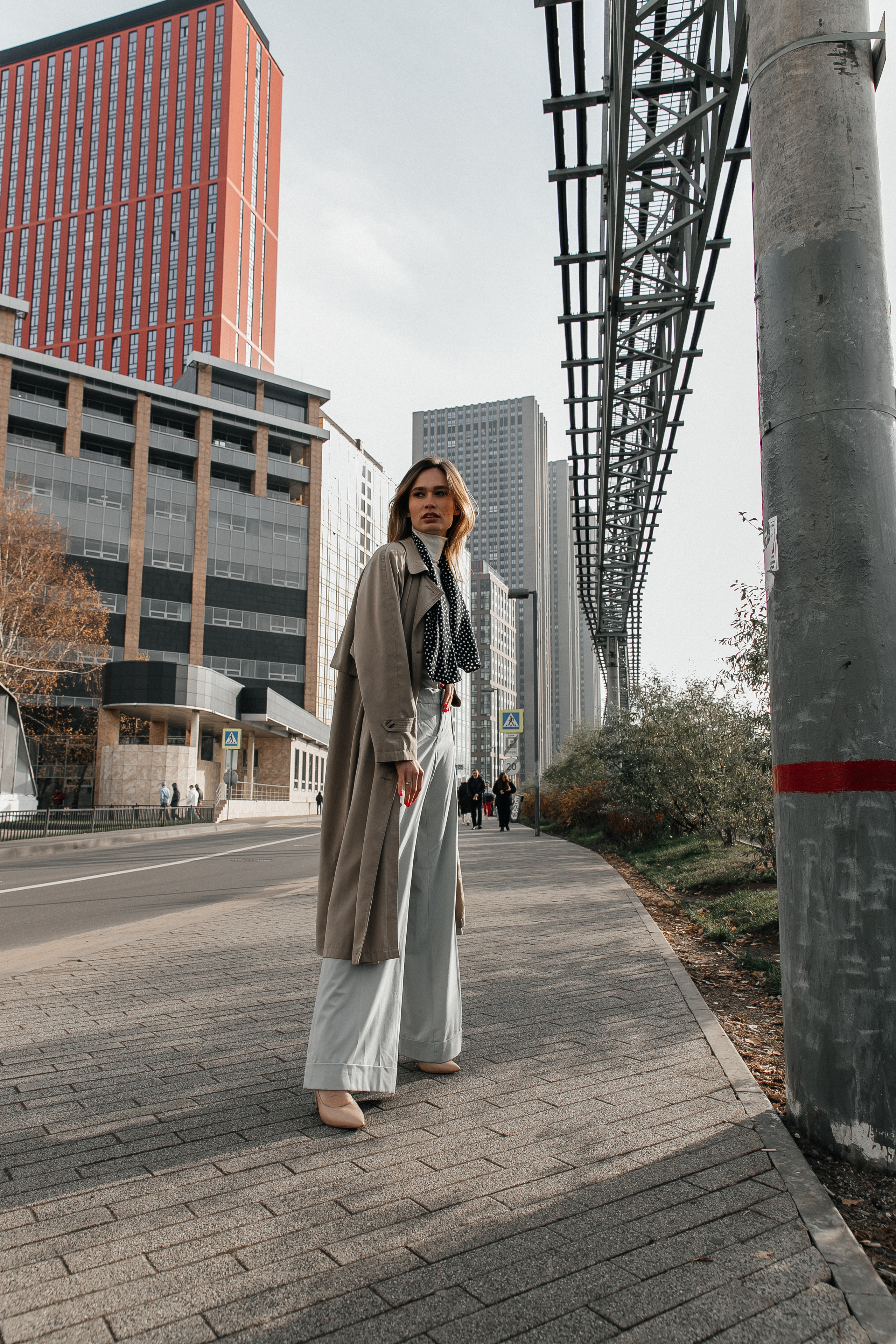 Фотосессия у ЖК Савеловский сити. Свадебный фотограф в Москве Элина Ларченкова. Фото, которые цепляют