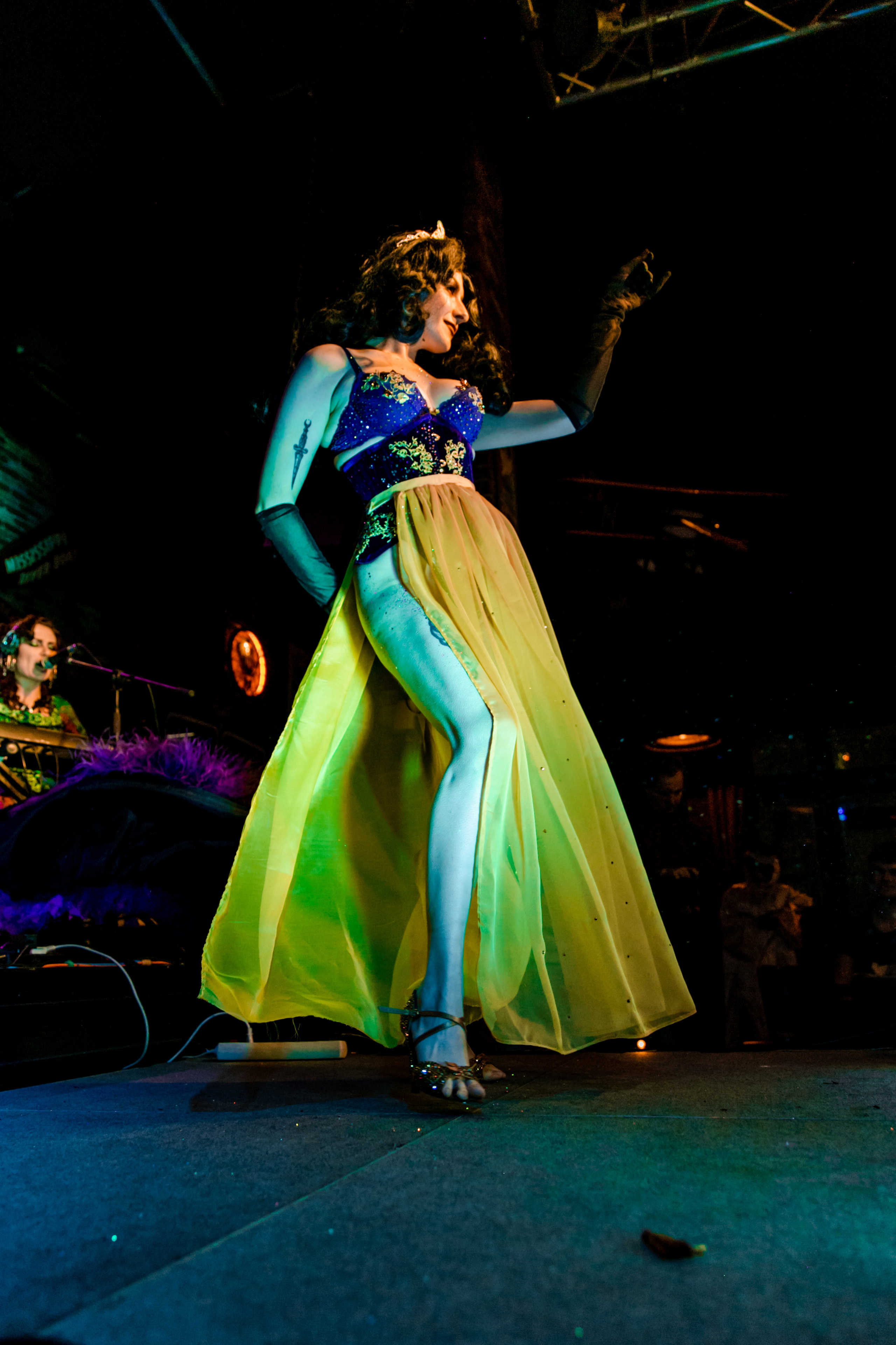 Бурлеск-концерт Absent Sunday. Свадебный фотограф в Москве Элина Ларченкова. Фото, которые цепляют