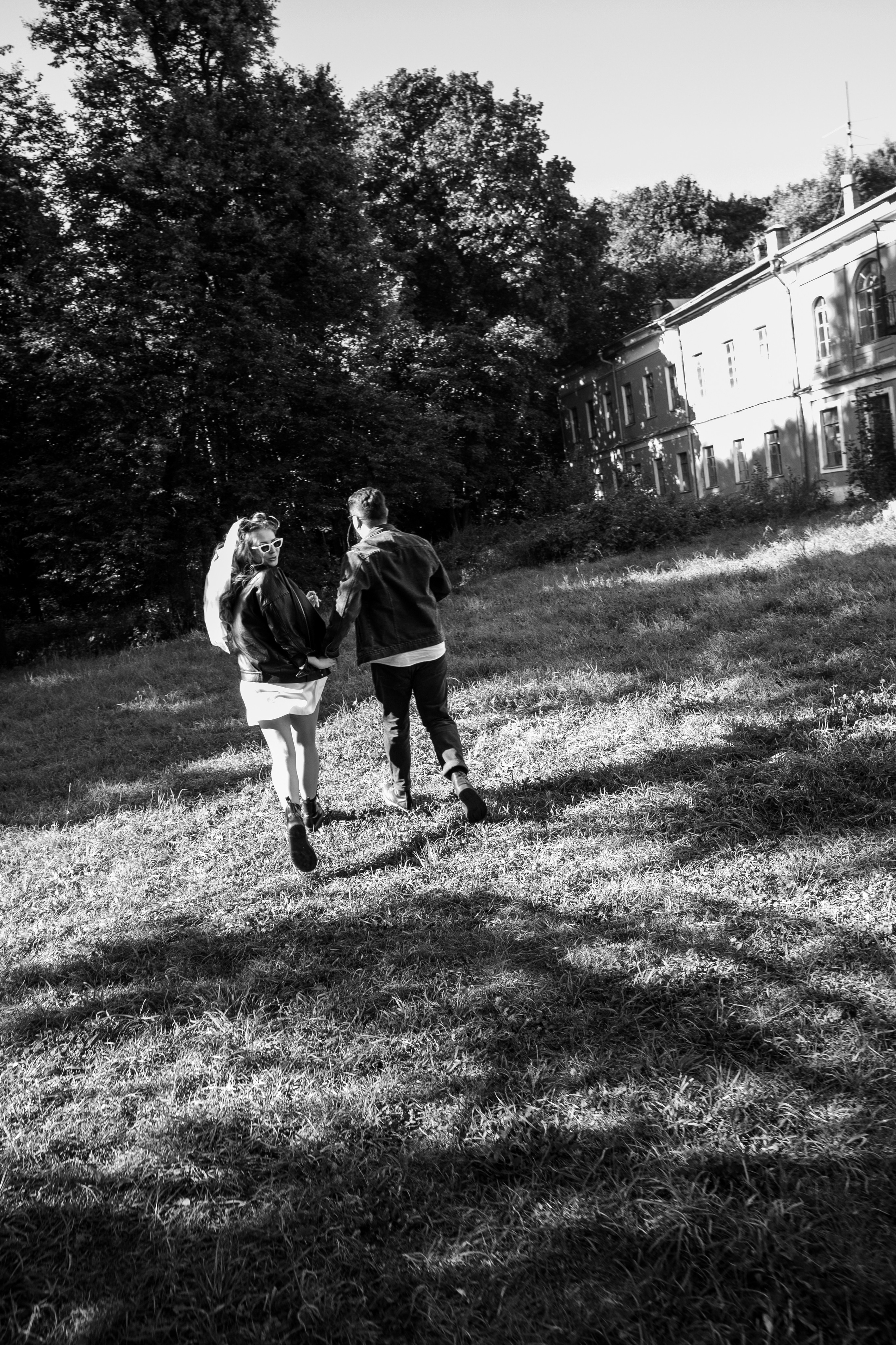 Свадебная фотосессия в усадьбе Суханово. Свадебный фотограф в Москве Элина Ларченкова. Фото, которые цепляют