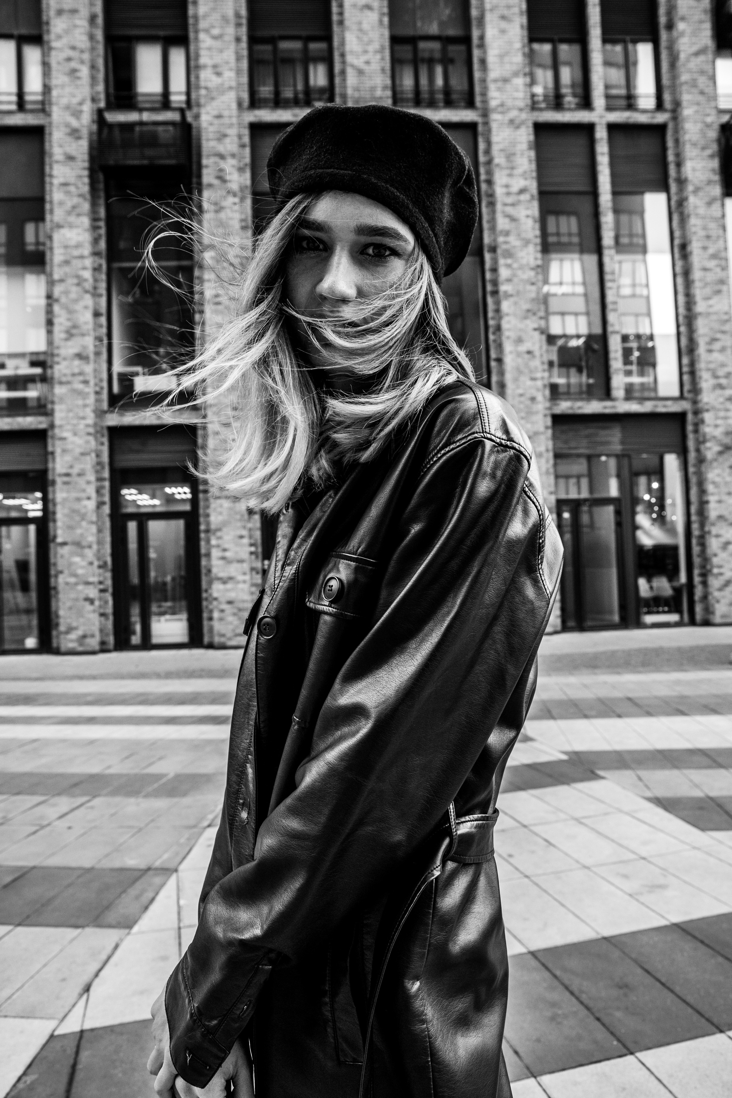 Фотосессия у ЖК Савеловский сити. Свадебный фотограф в Москве Элина Ларченкова. Фото, которые цепляют