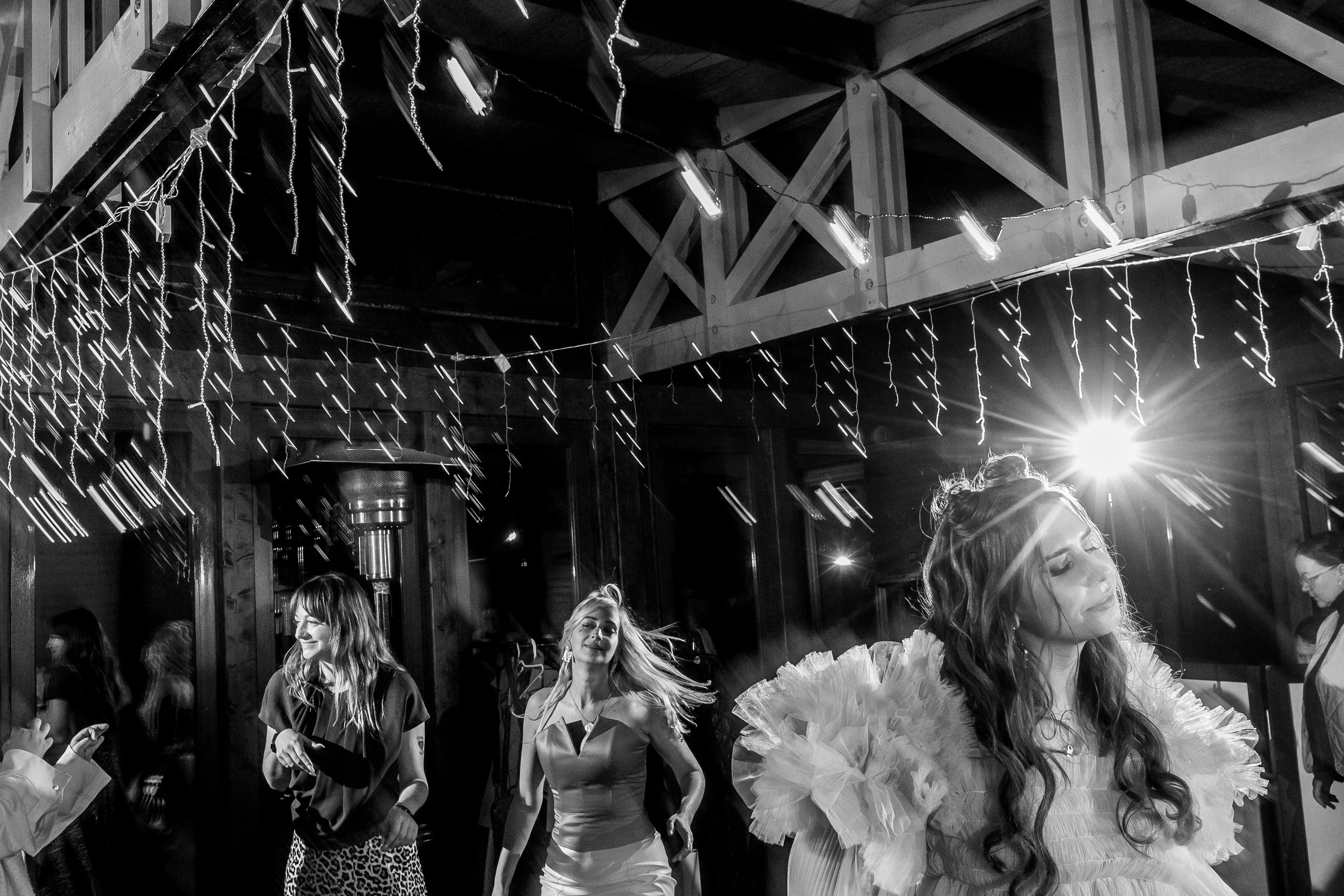 Свадебная фотосессия в усадьбе Суханово. Свадебный фотограф в Москве Элина Ларченкова. Фото, которые цепляют