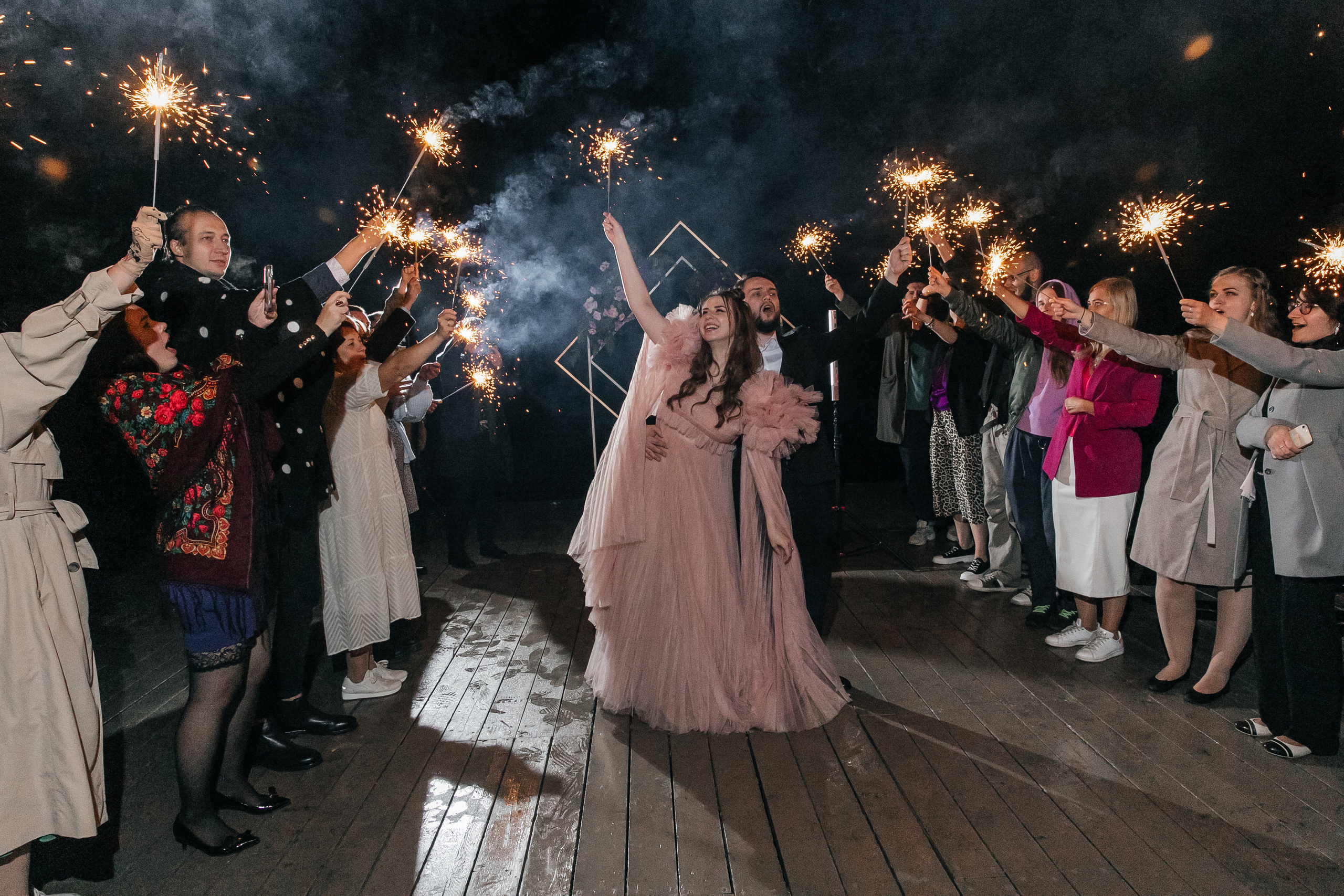 Свадебная фотосессия в усадьбе Суханово. Свадебный фотограф в Москве Элина Ларченкова. Фото, которые цепляют