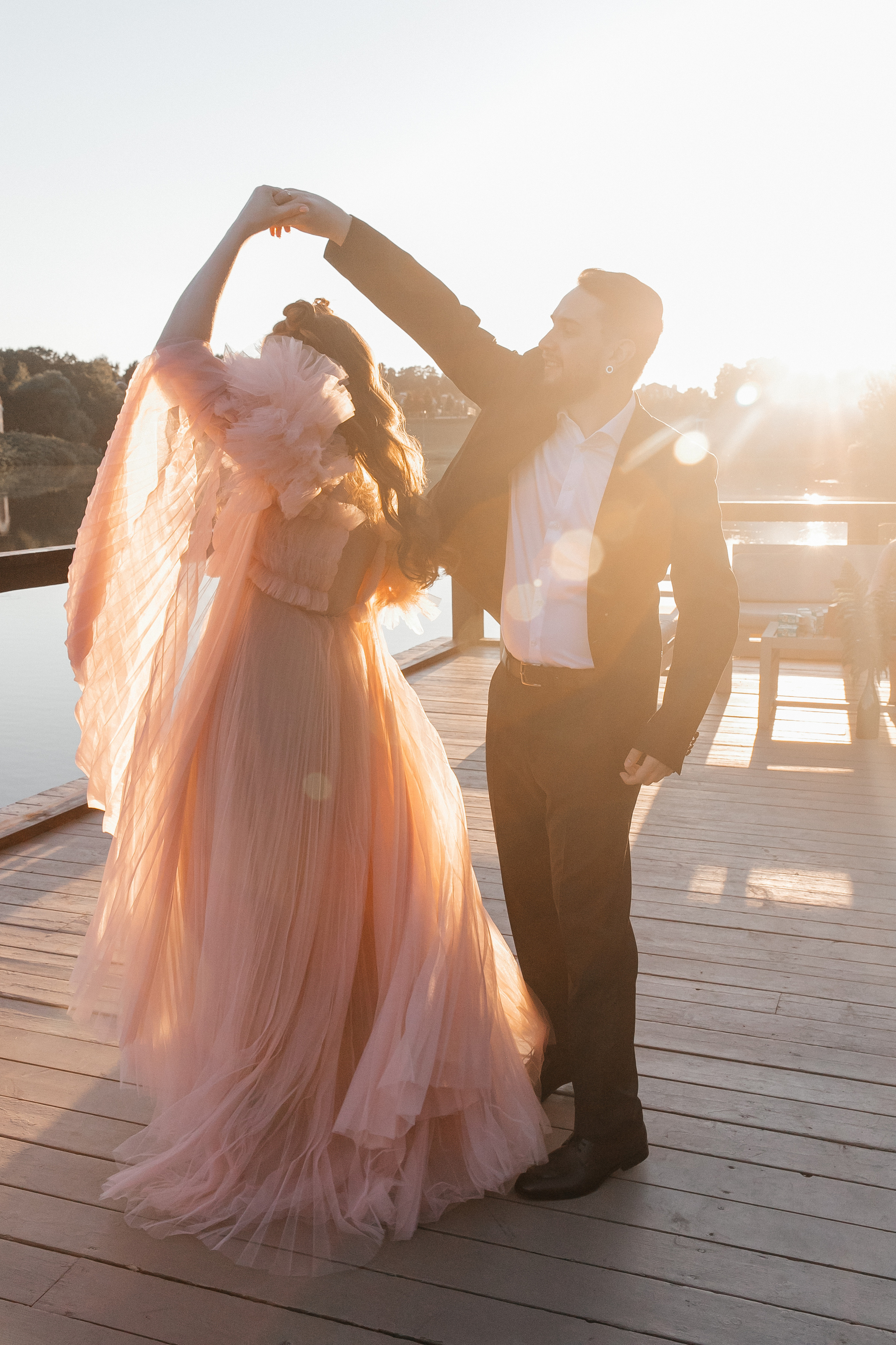 Свадебная фотосессия в усадьбе Суханово. Свадебный фотограф в Москве Элина Ларченкова. Фото, которые цепляют