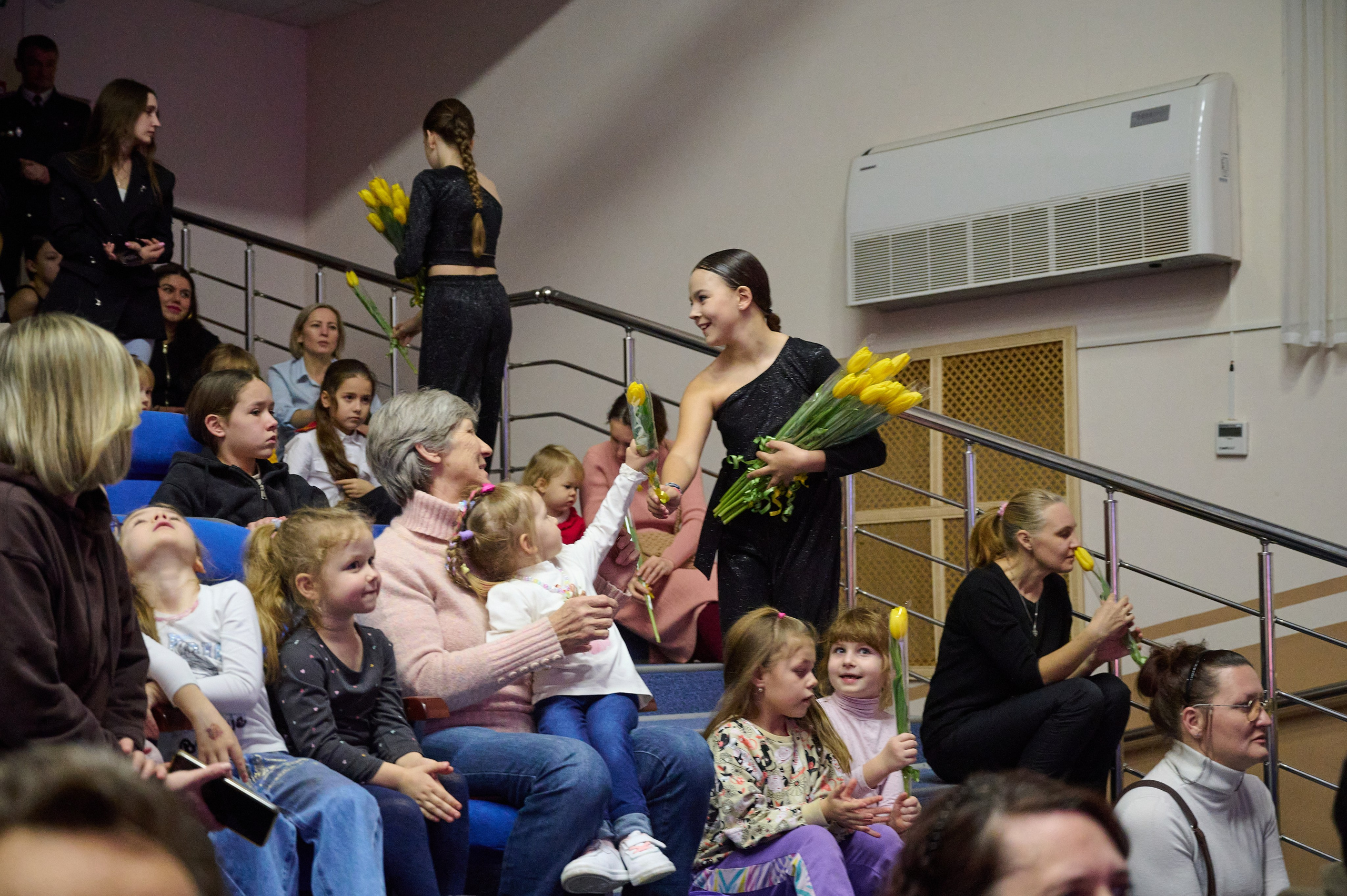 8 марта Марьина роща. Жизнь курорта Кабардинка в фотографиях