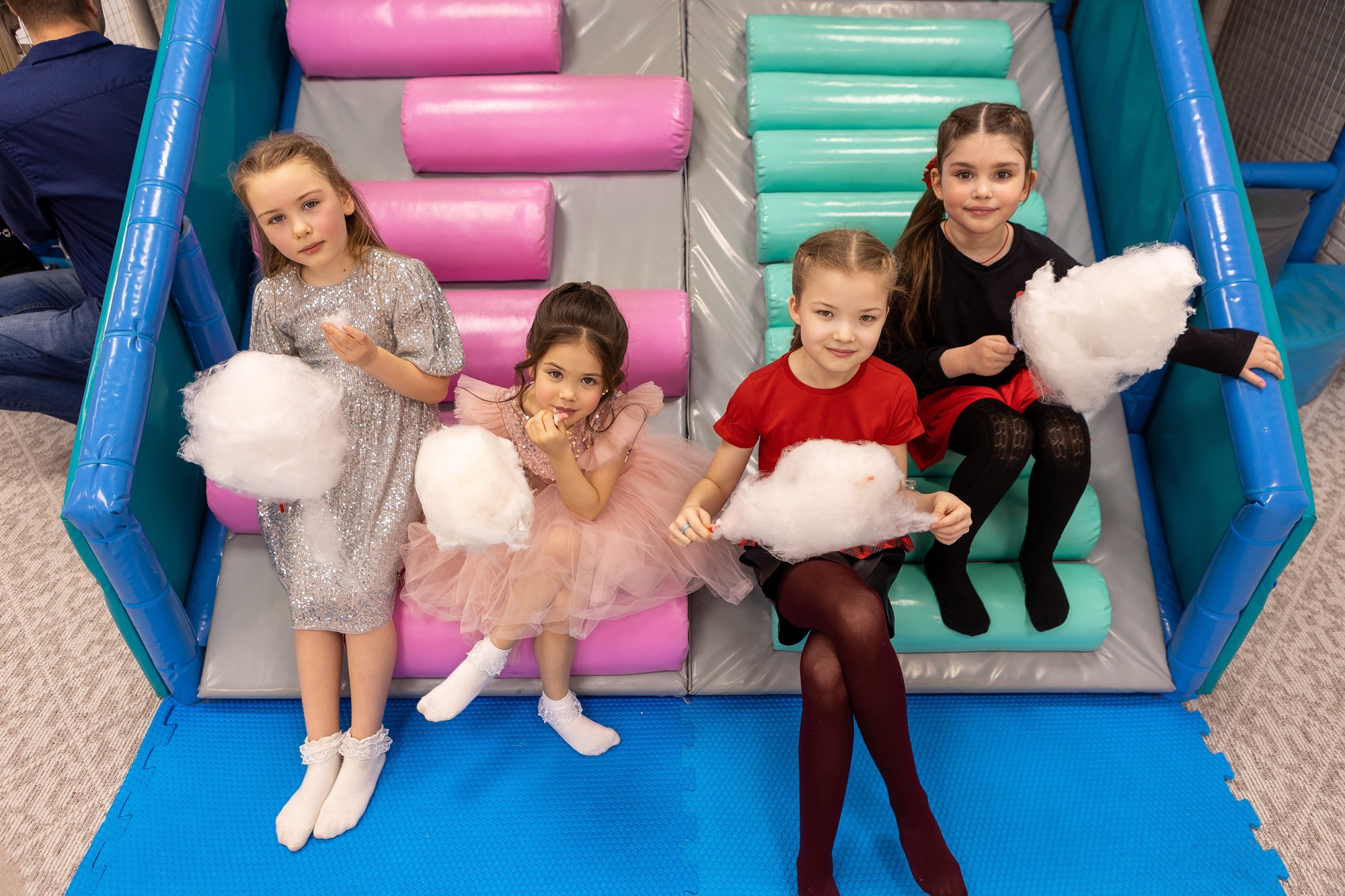 День Рождения Алисы в Меджик-рум. Фотограф в Оренбурге. Профессиональный фотограф