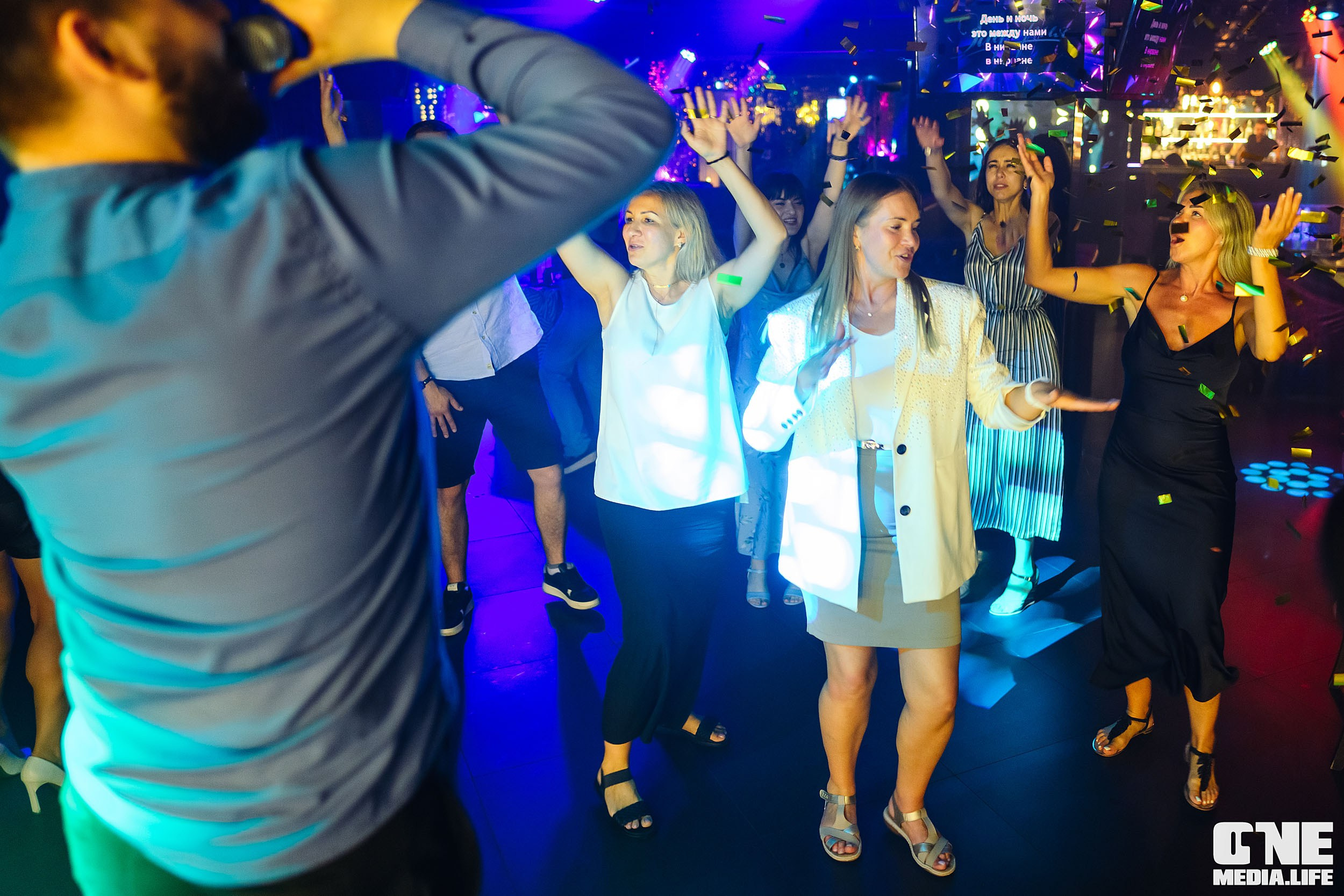 Фоторепортаж из караоке-клуба Эйфория. One Media Life: фоторепортажи, фотоотчеты с мероприятий и заведений