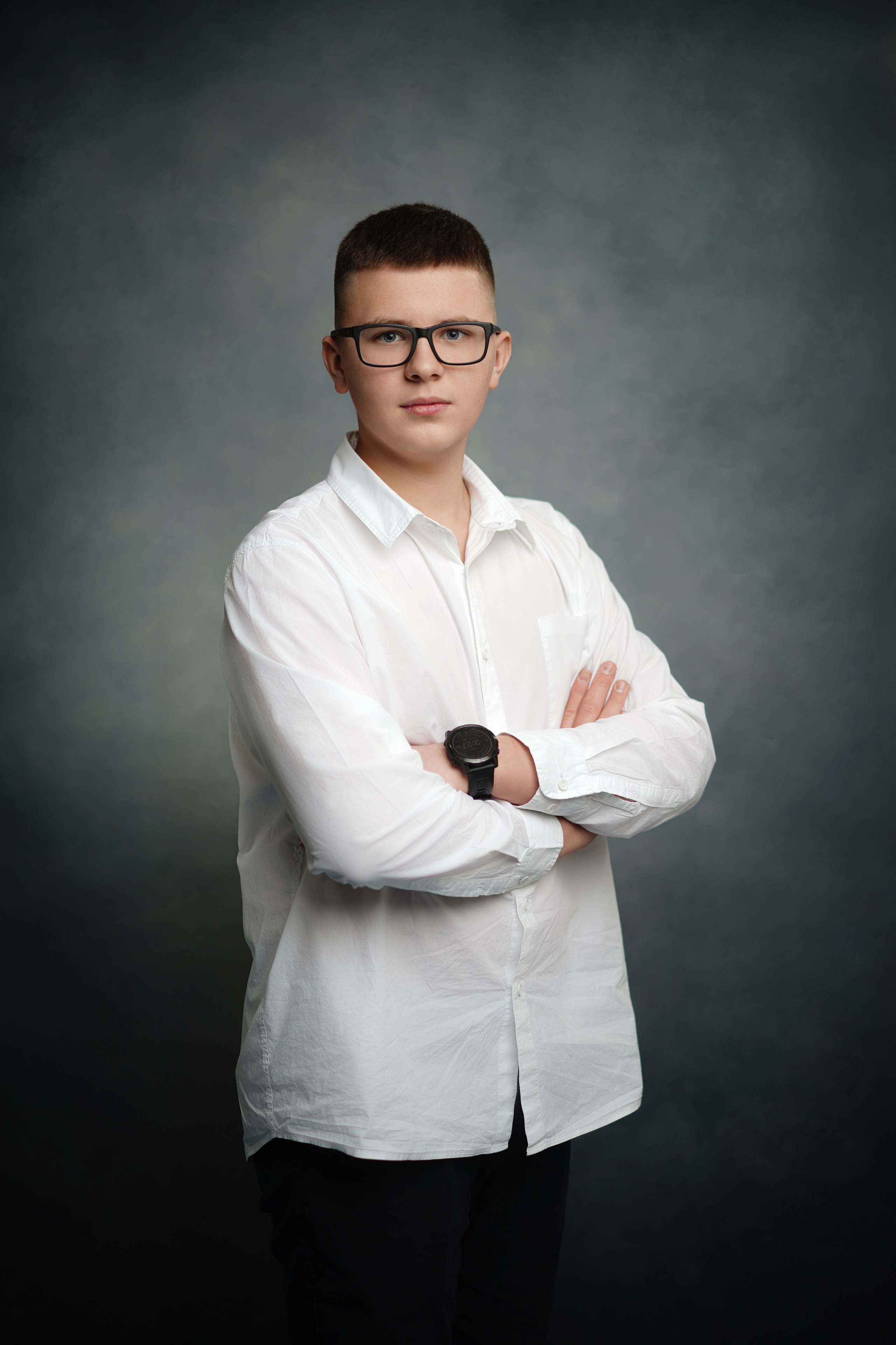 Стиль портрета в студии. GOTRA — выпускные альбомы в Тюмени