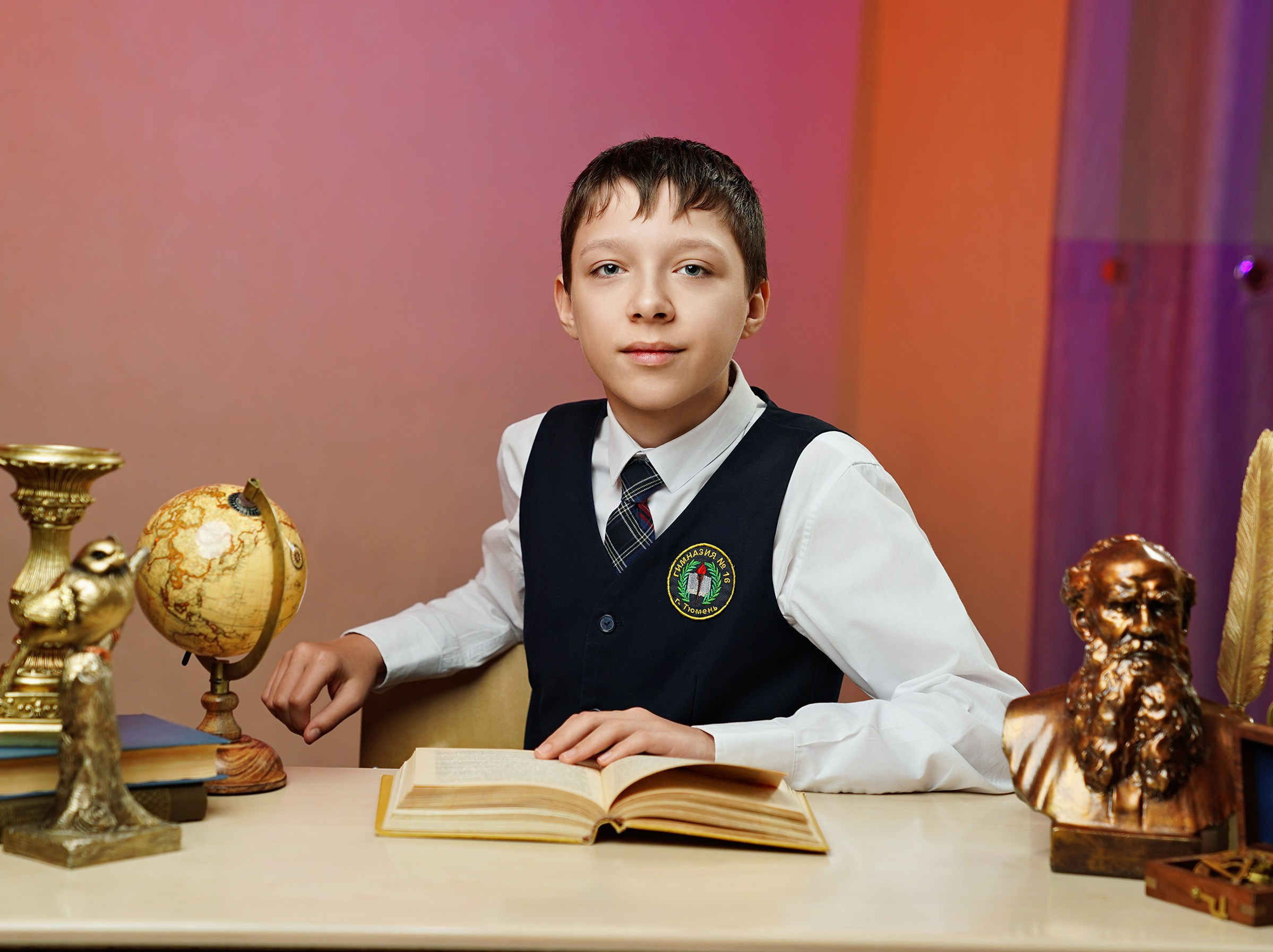 Виньетка + портреты. GOTRA — выпускные альбомы в Тюмени