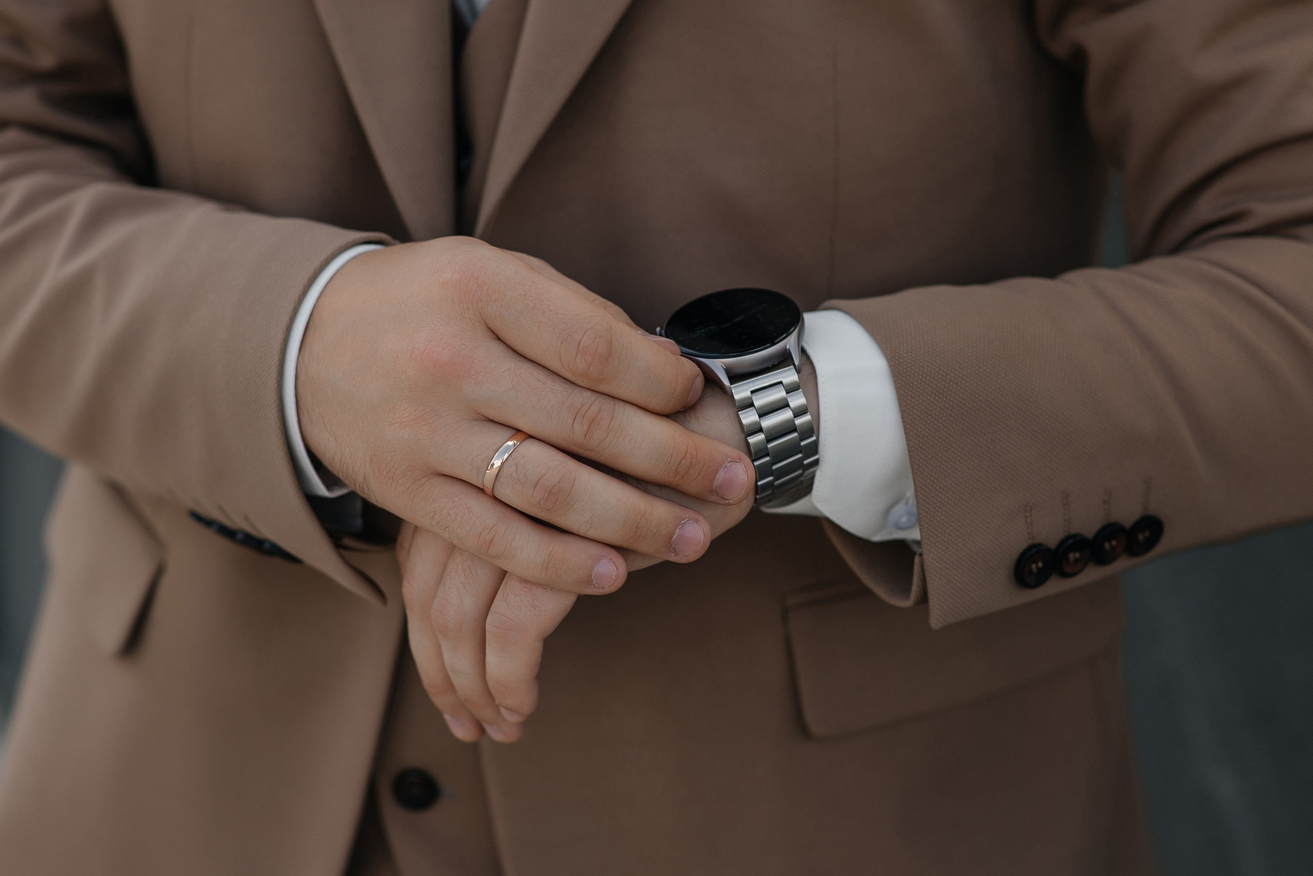 Свадебная фотосессия у Дома Музыки. Свадебный фотограф в Москве Дарья Олендарёва