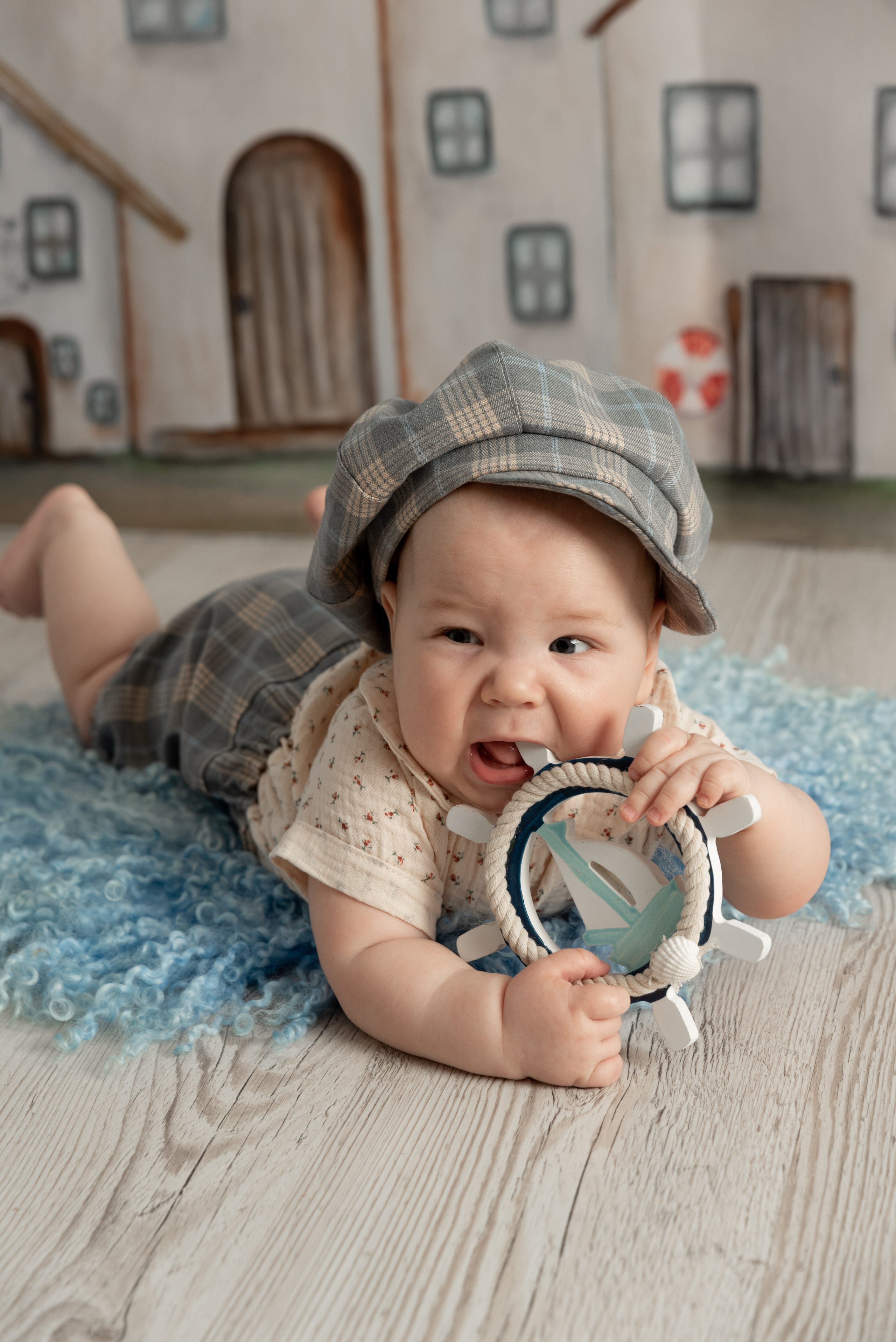 Вторая встреча с малышем Максимкой в его почти 7 месяцев. Фотограф новорожденных в Нижневартовске Лара Курдюкова