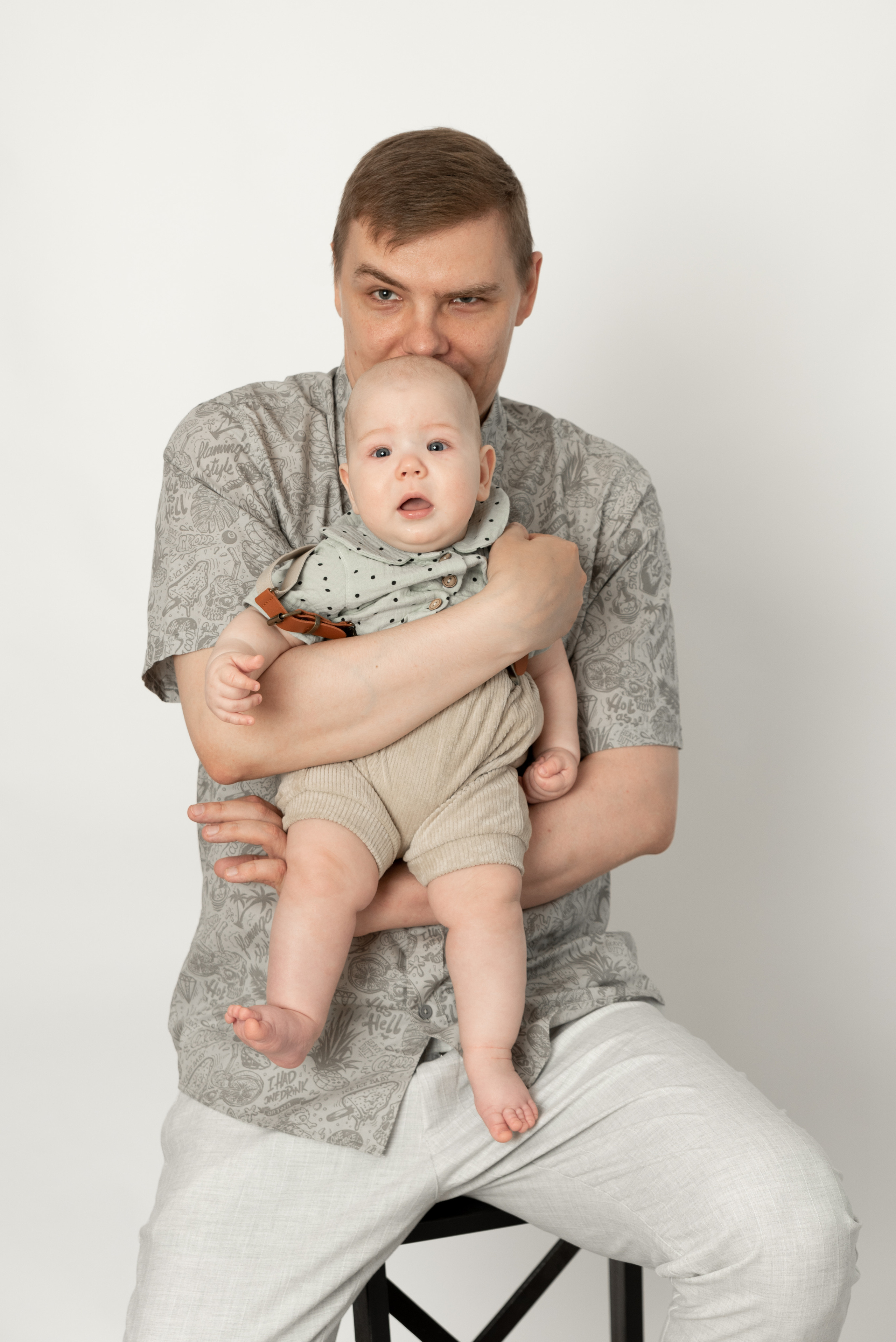 Вторая встреча с малышем Максимкой в его почти 7 месяцев. Фотограф новорожденных в Нижневартовске Лара Курдюкова