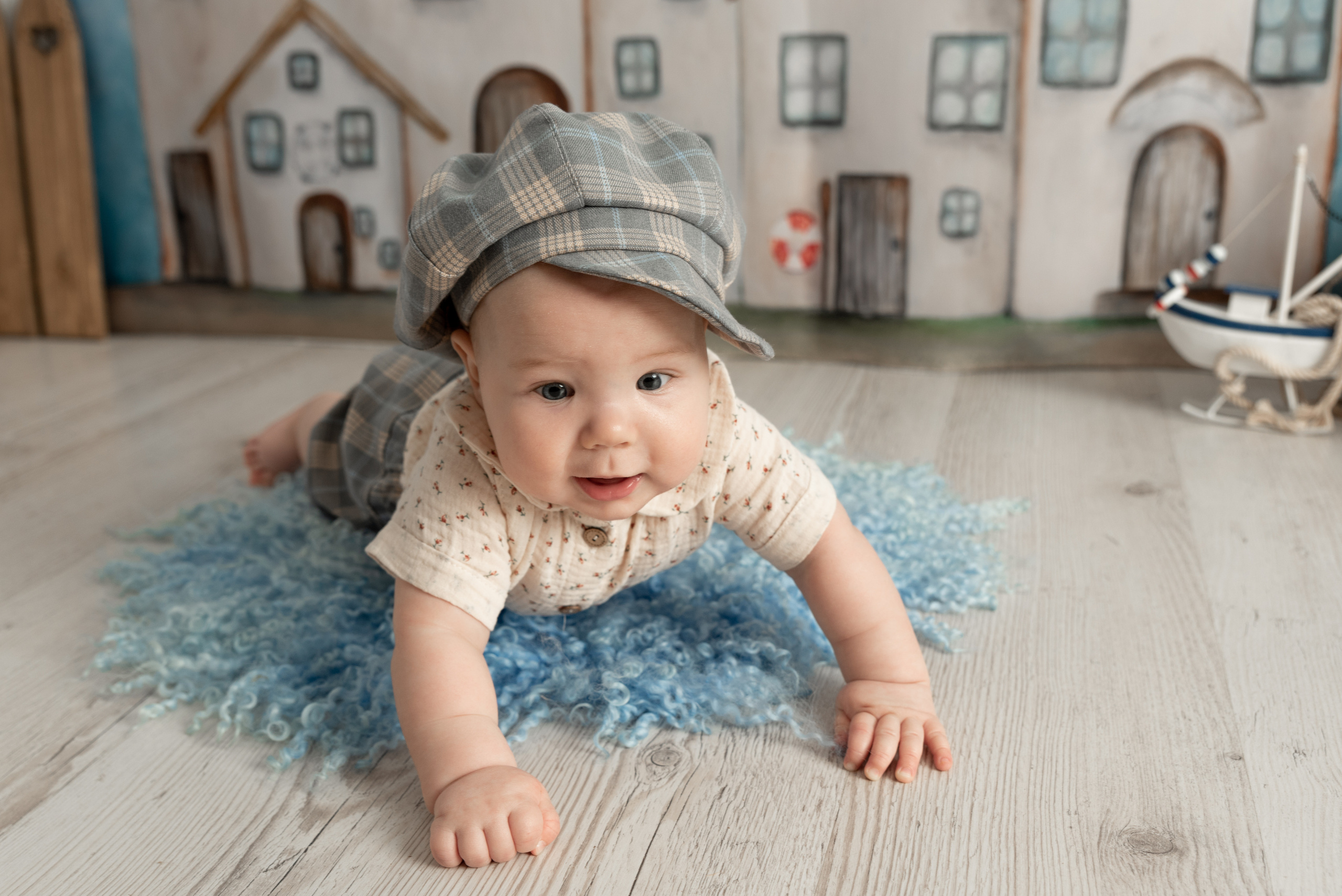 Вторая встреча с малышем Максимкой в его почти 7 месяцев. Фотограф новорожденных в Нижневартовске Лара Курдюкова