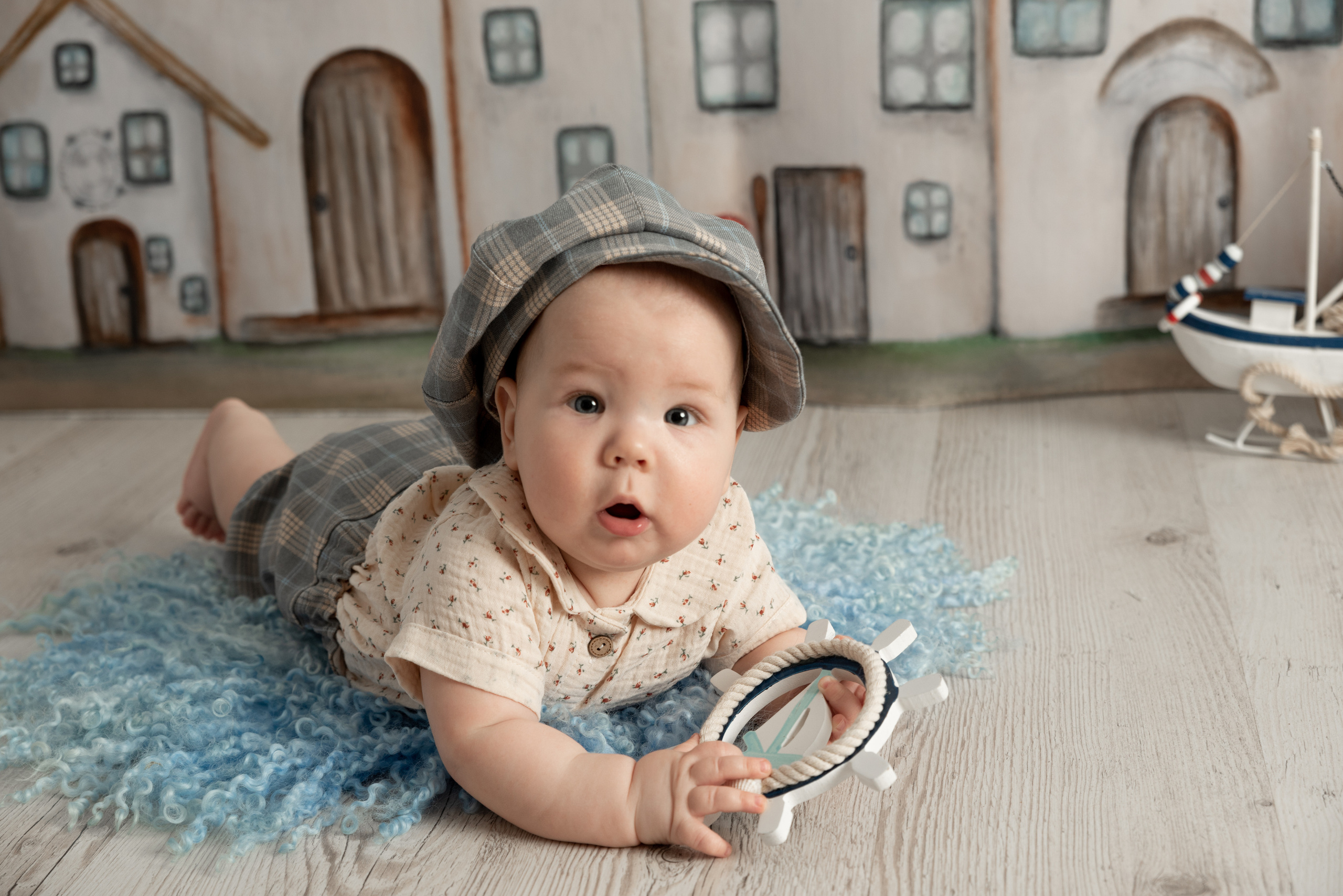 Вторая встреча с малышем Максимкой в его почти 7 месяцев. Фотограф новорожденных в Нижневартовске Лара Курдюкова