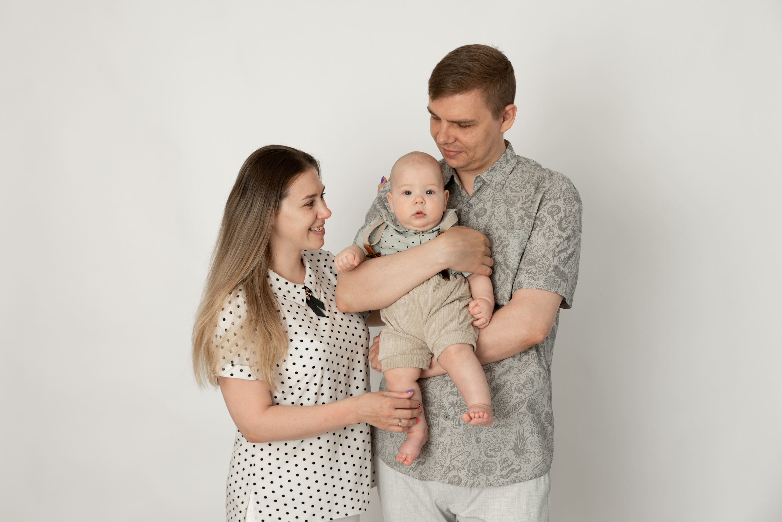 Вторая встреча с малышем Максимкой в его почти 7 месяцев. Фотограф новорожденных в Нижневартовске Лара Курдюкова