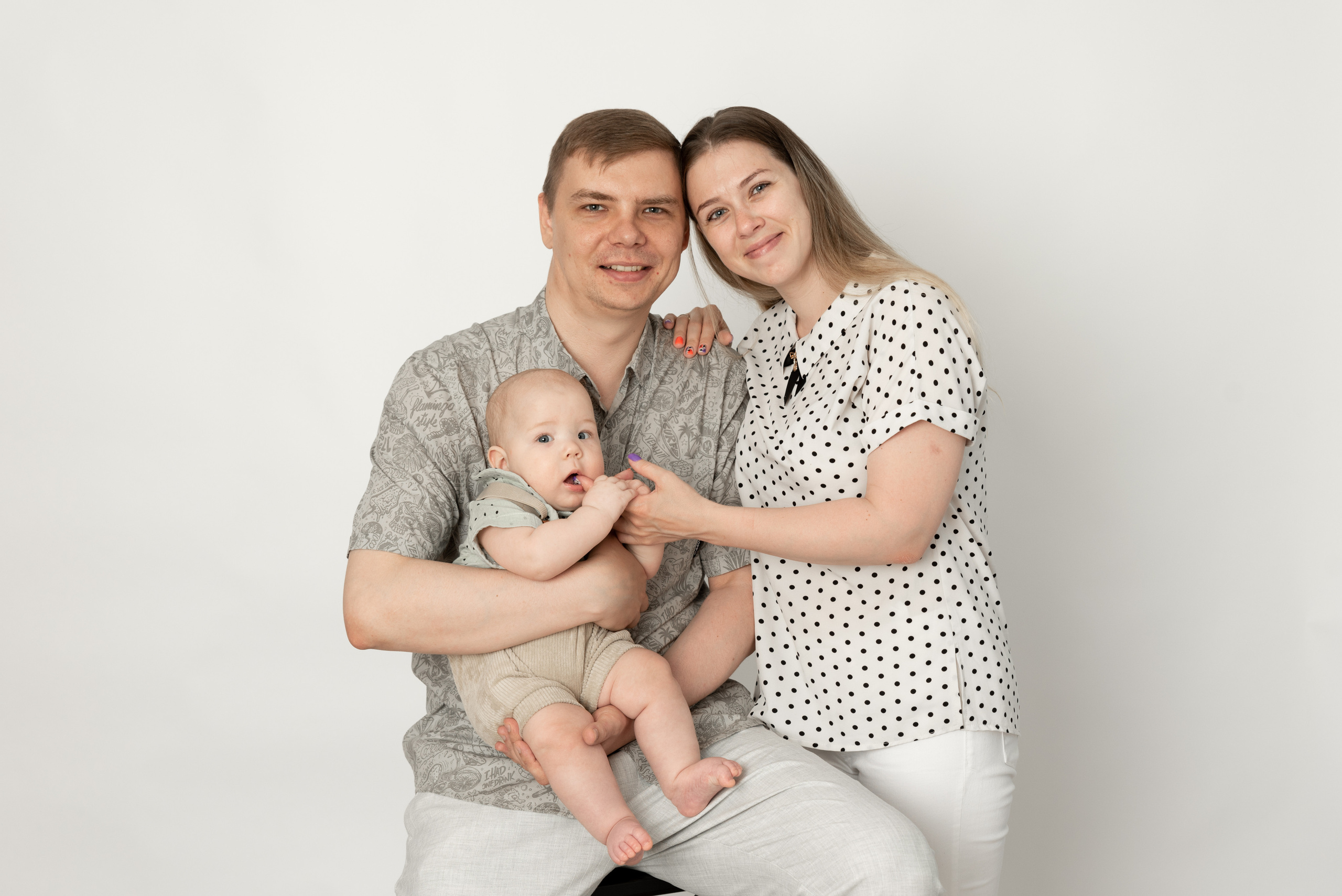 Вторая встреча с малышем Максимкой в его почти 7 месяцев. Фотограф новорожденных в Нижневартовске Лара Курдюкова