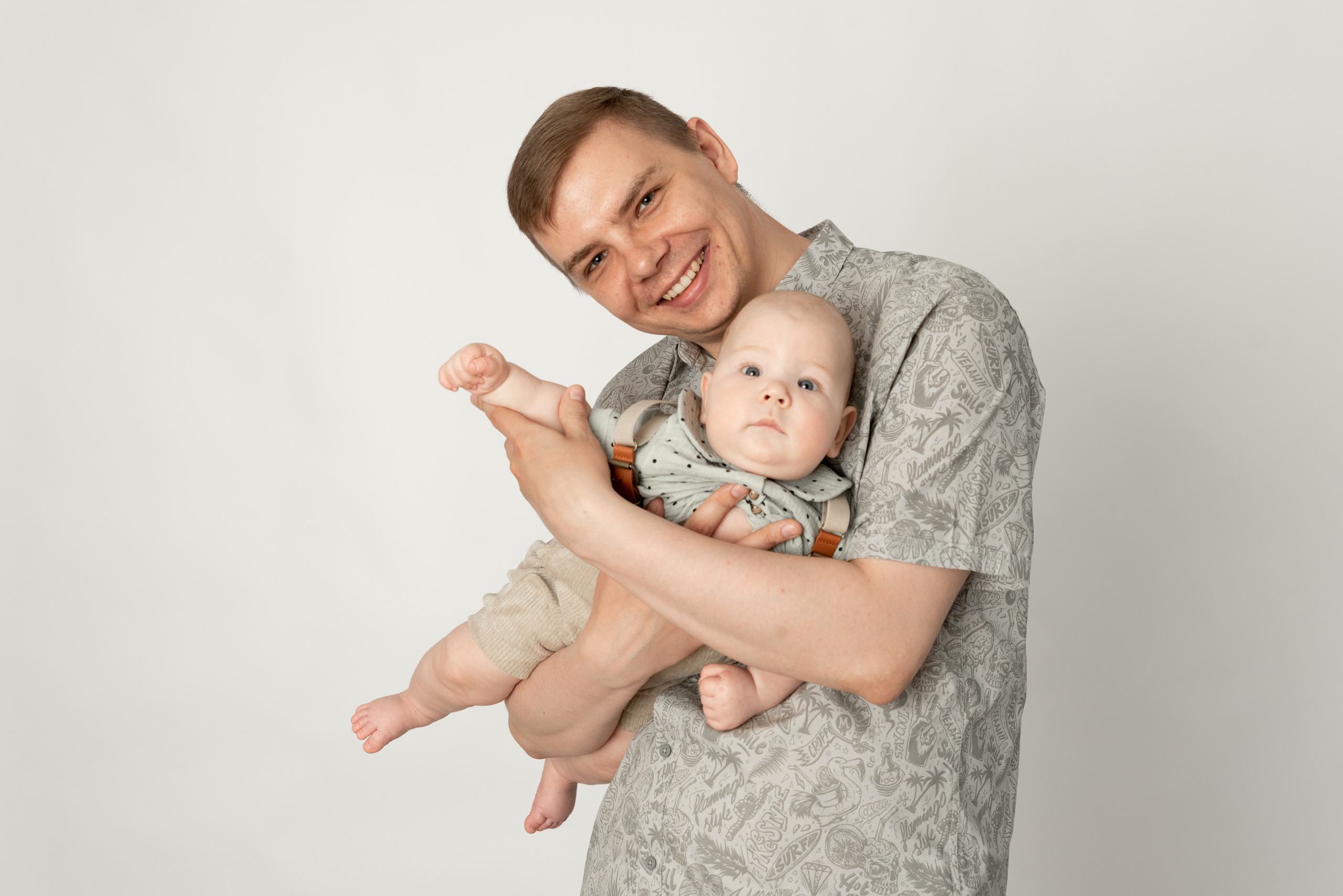 Вторая встреча с малышем Максимкой в его почти 7 месяцев. Фотограф новорожденных в Нижневартовске Лара Курдюкова