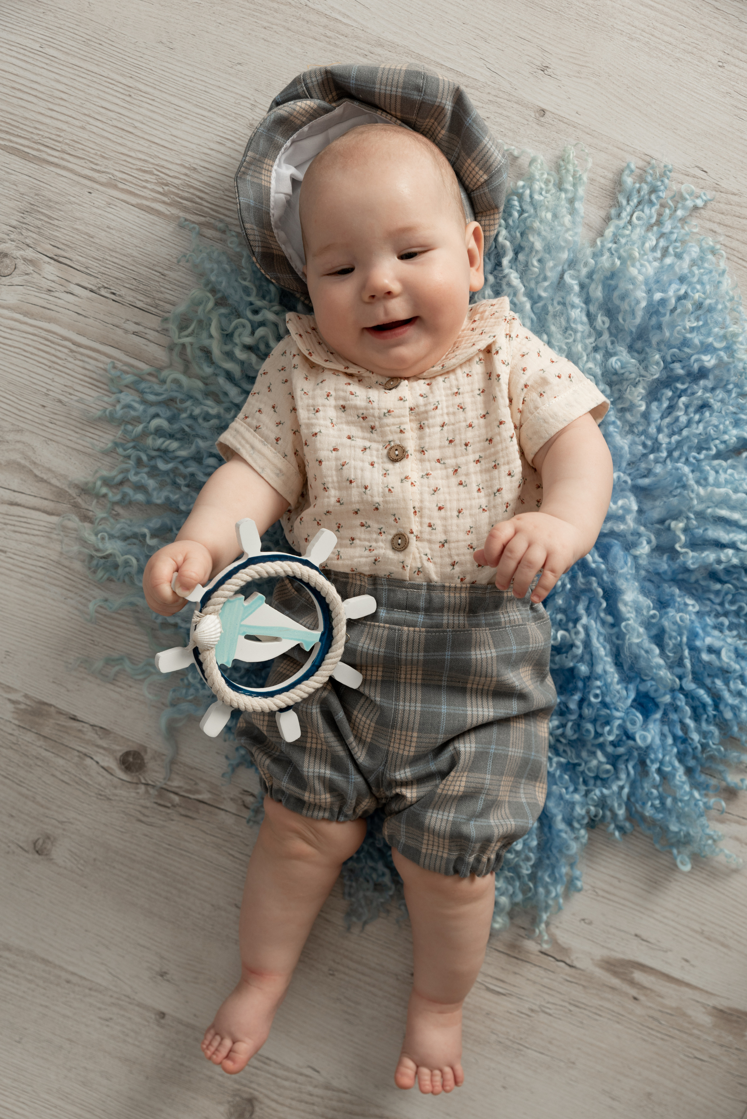 Вторая встреча с малышем Максимкой в его почти 7 месяцев. Фотограф новорожденных в Нижневартовске Лара Курдюкова