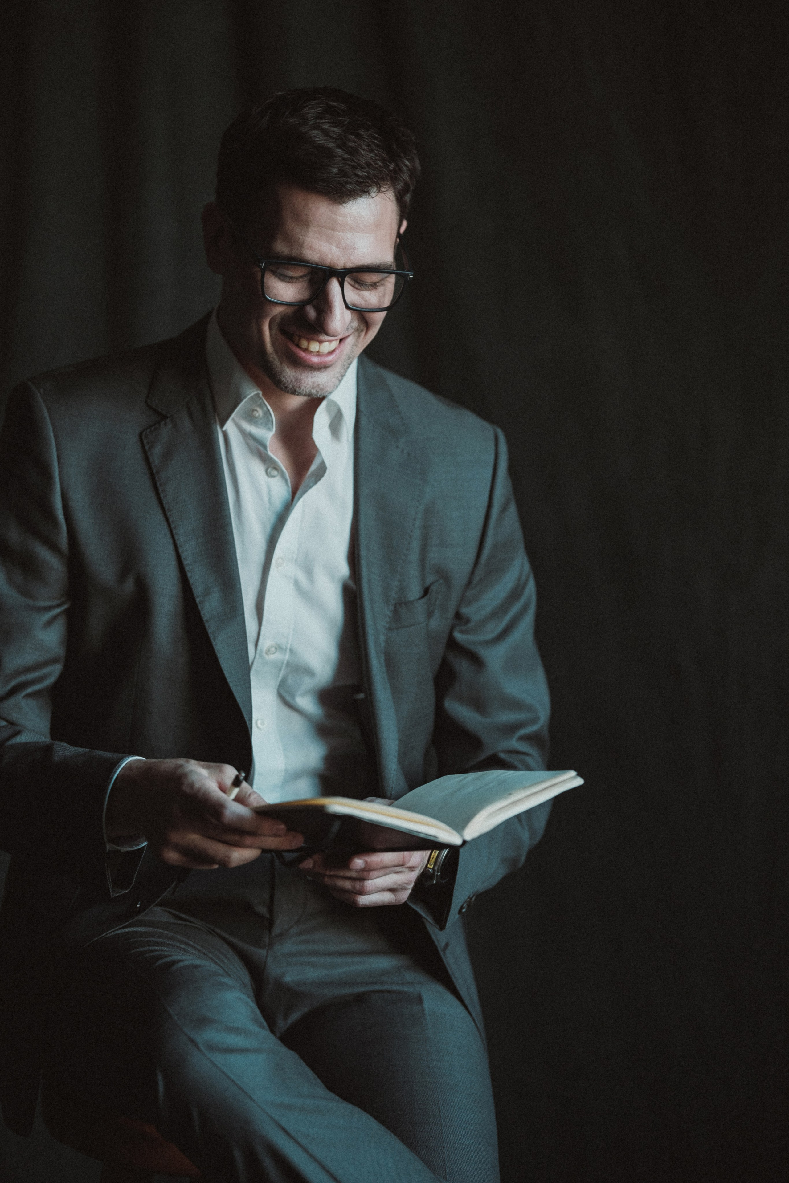 Фотограф Михаил Гуляев. Фотосессия в Новосибирске. Фотосессия в студии.