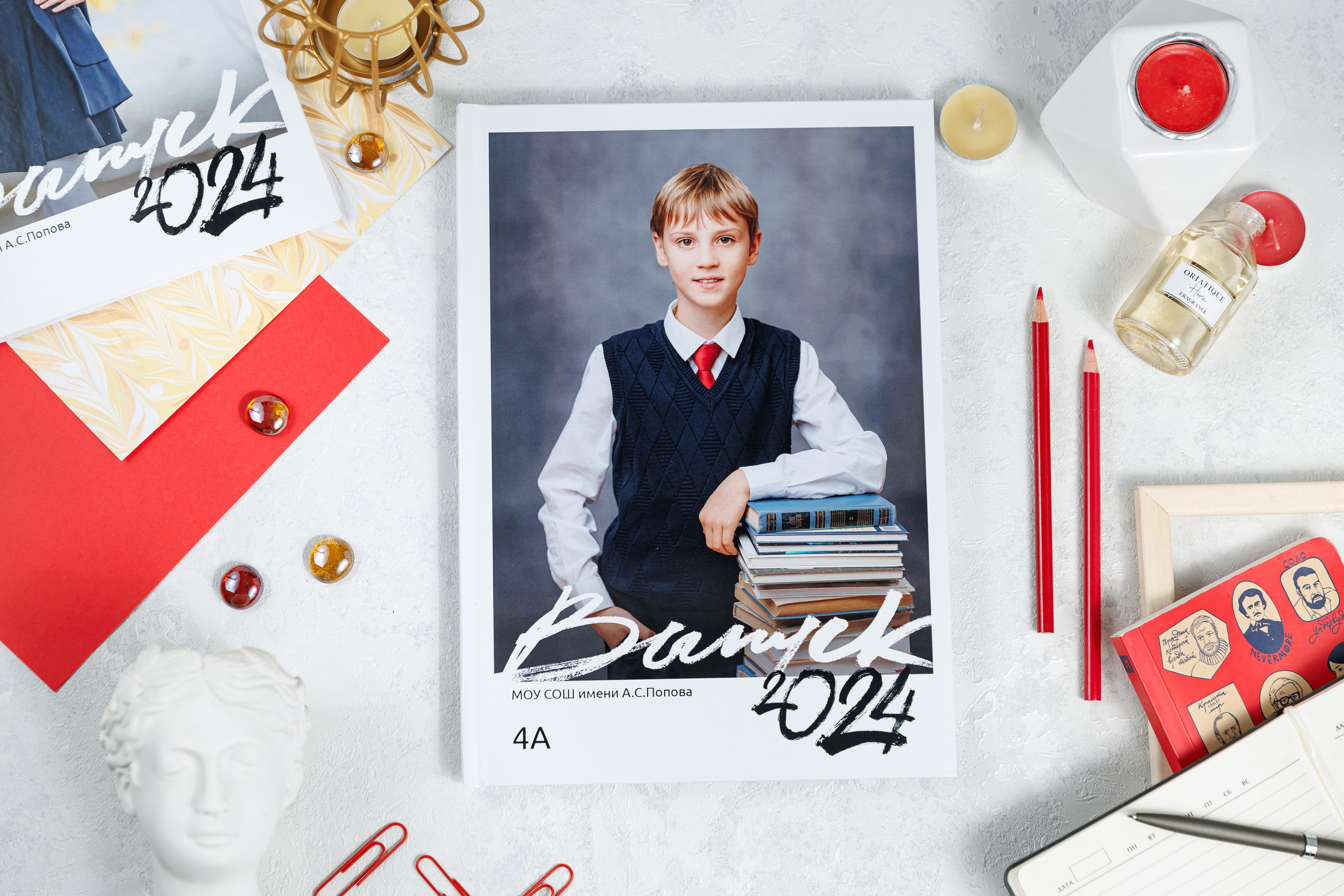 Выпускные альбомы 4 класс. Семейный и детский фотограф Комина Елена, Власиха, Одинцово