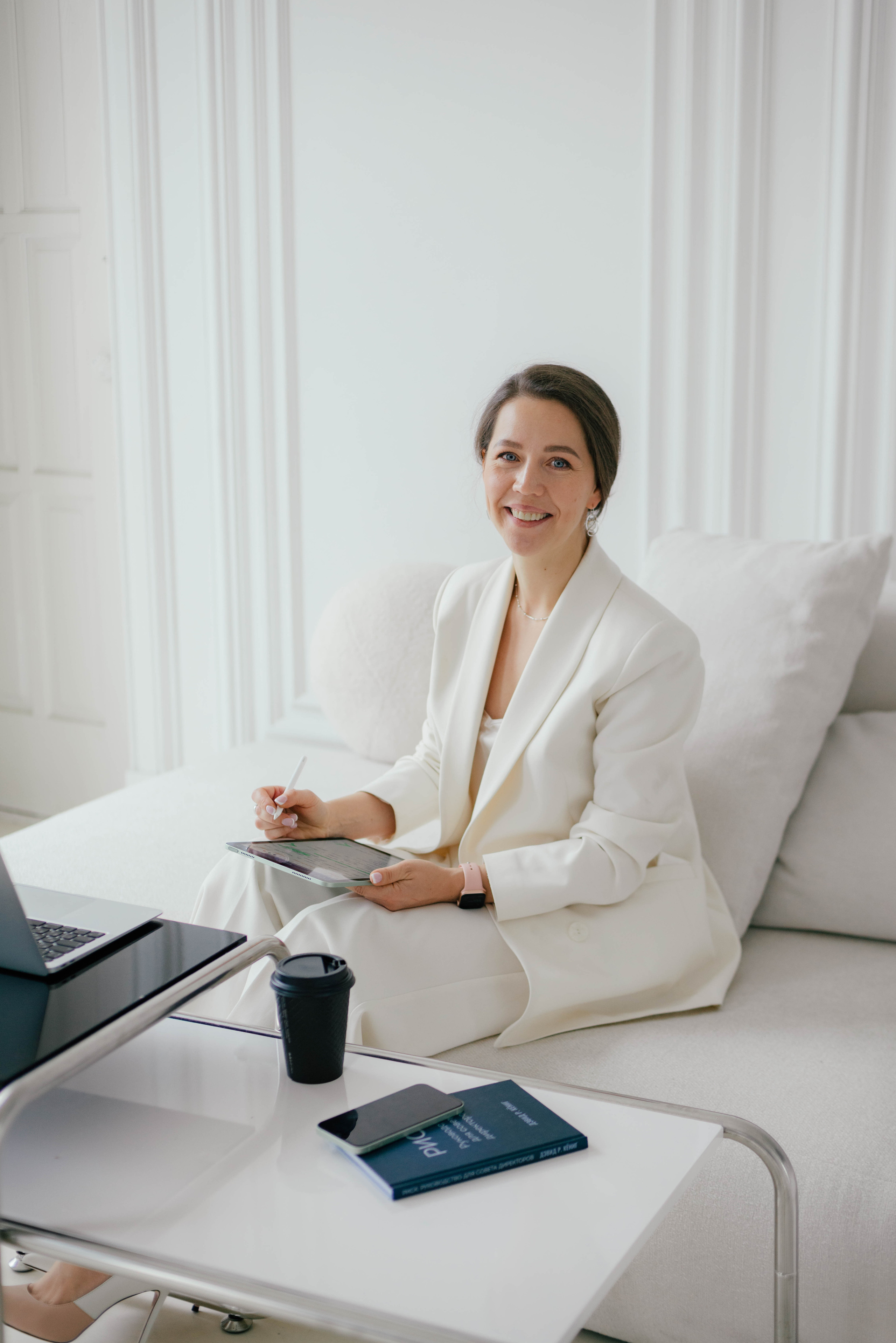 Деловой портрет для бизнеса и резюме. Фотограф в Санкт-Петербурге Марина Парникова