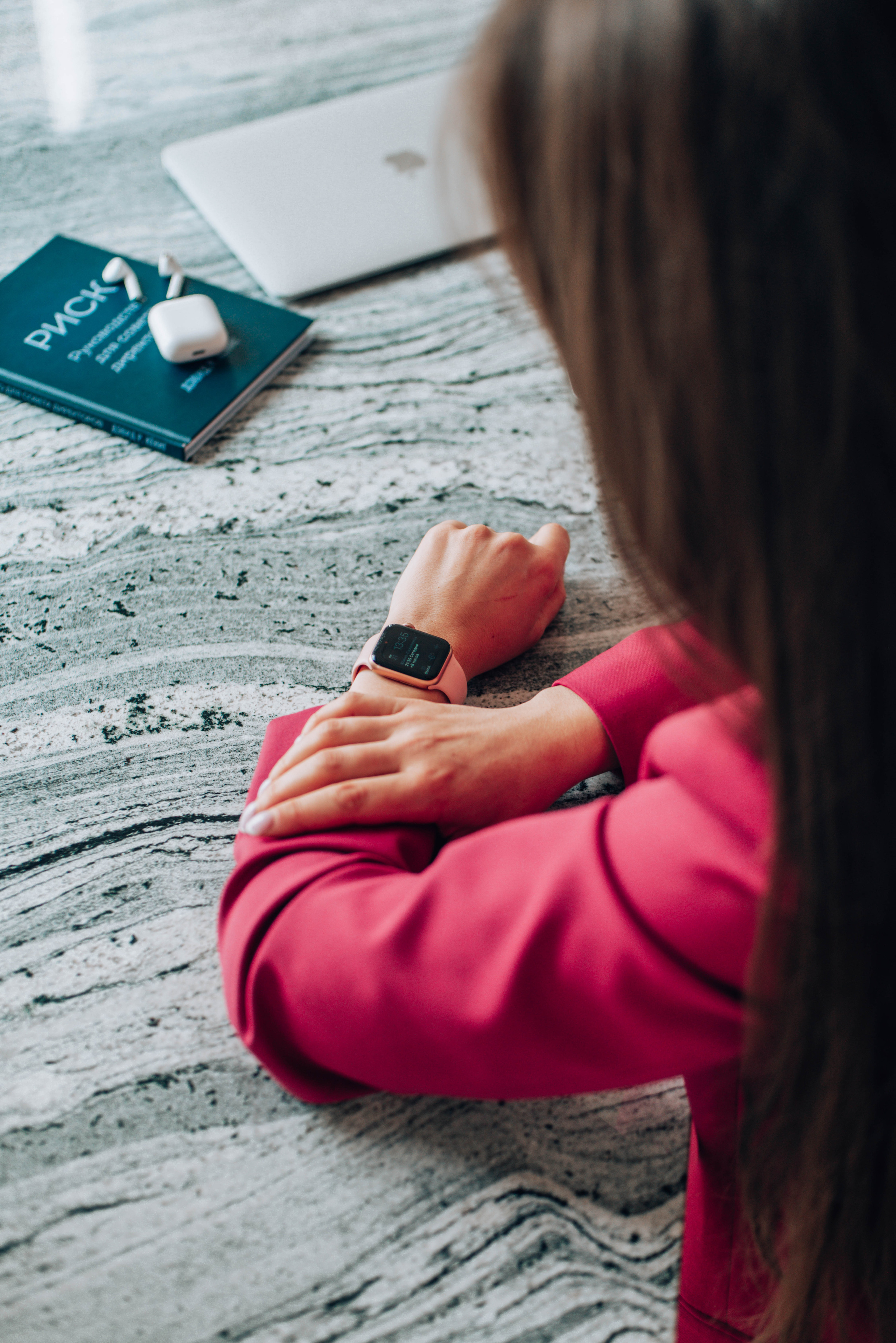 Деловой портрет для бизнеса и резюме. Фотограф в Санкт-Петербурге Марина Парникова