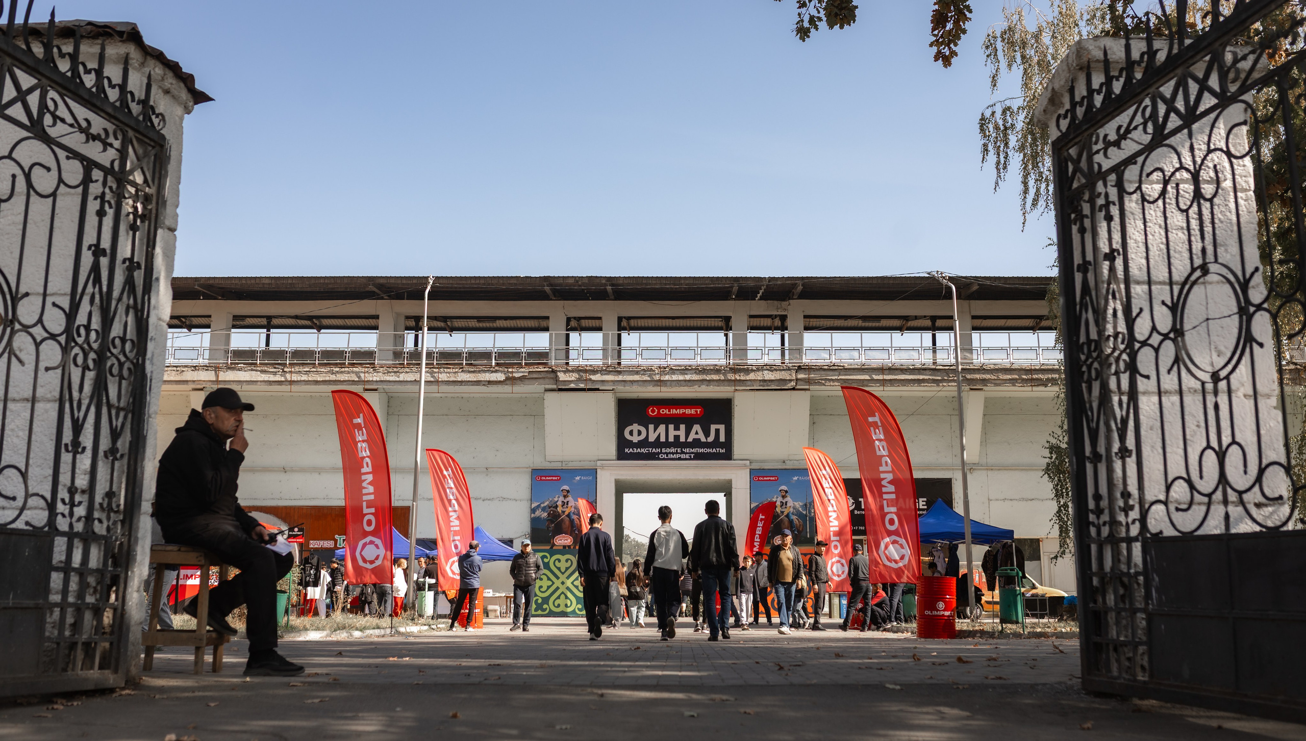 Фоторепортаж Финал Казахстана по байге в Алматы — скорость, пыль и полный драйв. Коммерческий и репортажный фотограф в Алматы — Jora Abramov