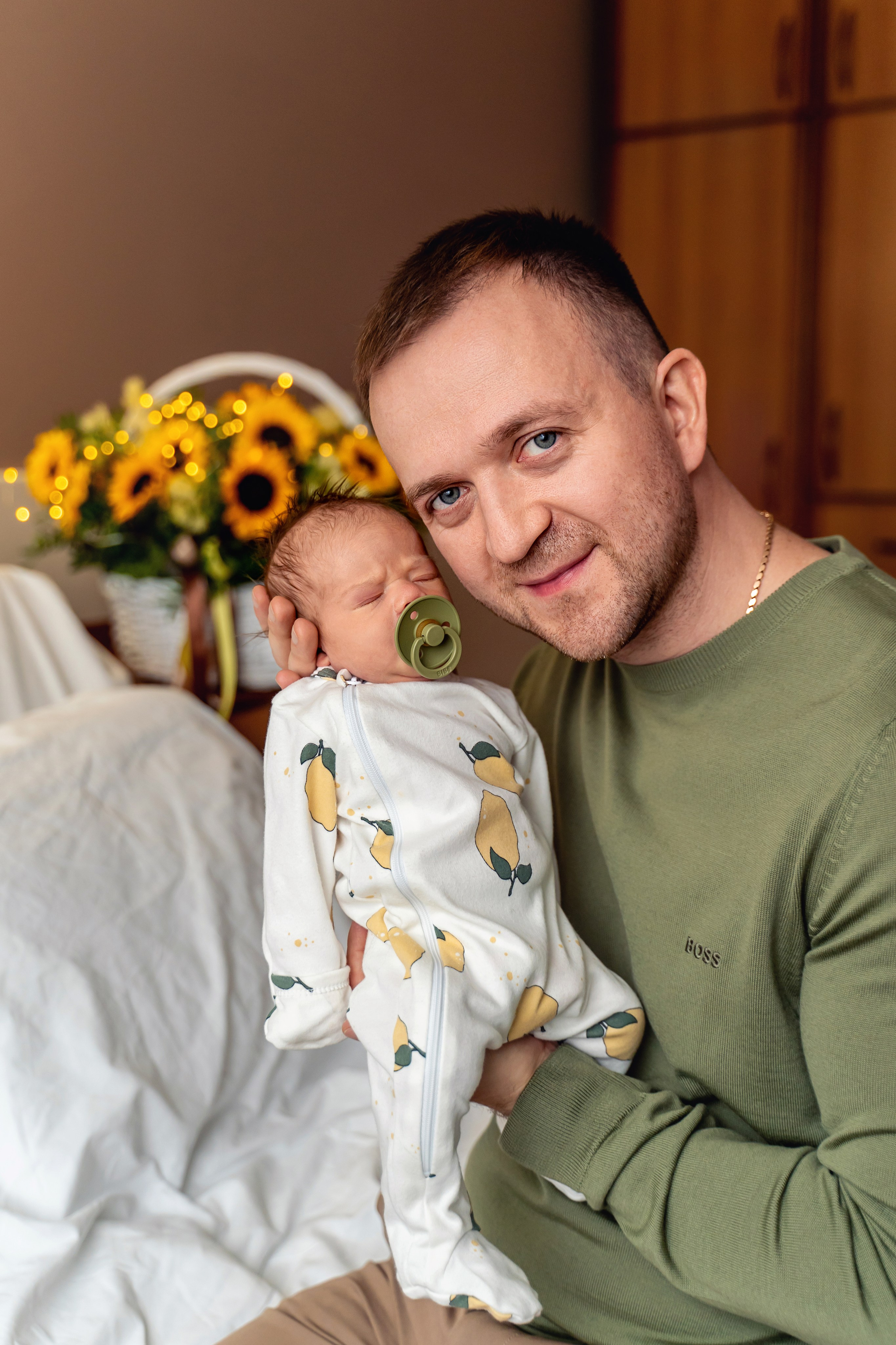 Выписка из роддома Лапино. Фотограф на выписку из роддома Москва. Фотограф \ Видеограф на Крещение, Венчание Москва| Семейные съемки