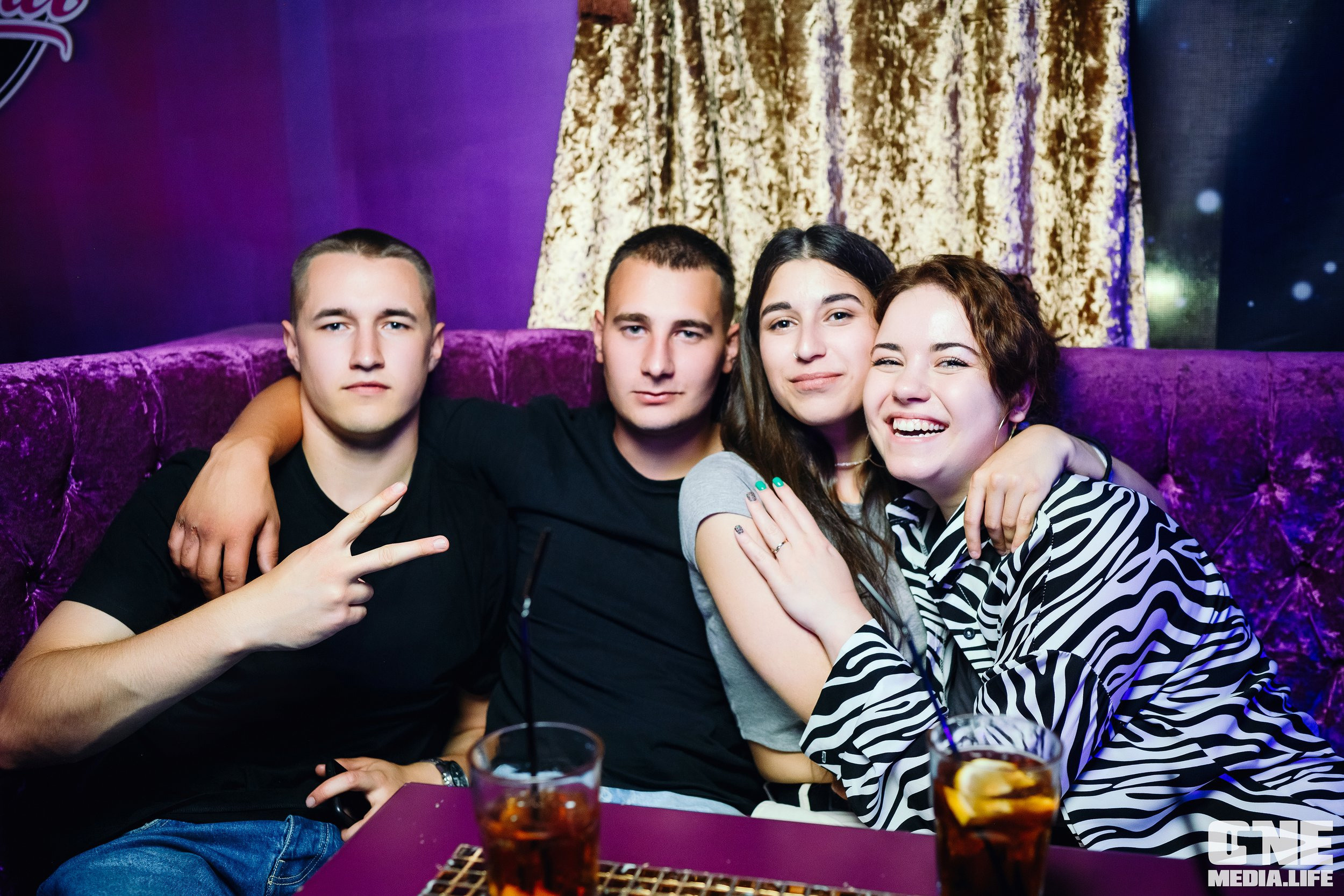 Фоторепортаж из караоке-клуба Эйфория. One Media Life: фоторепортажи, фотоотчеты с мероприятий и заведений