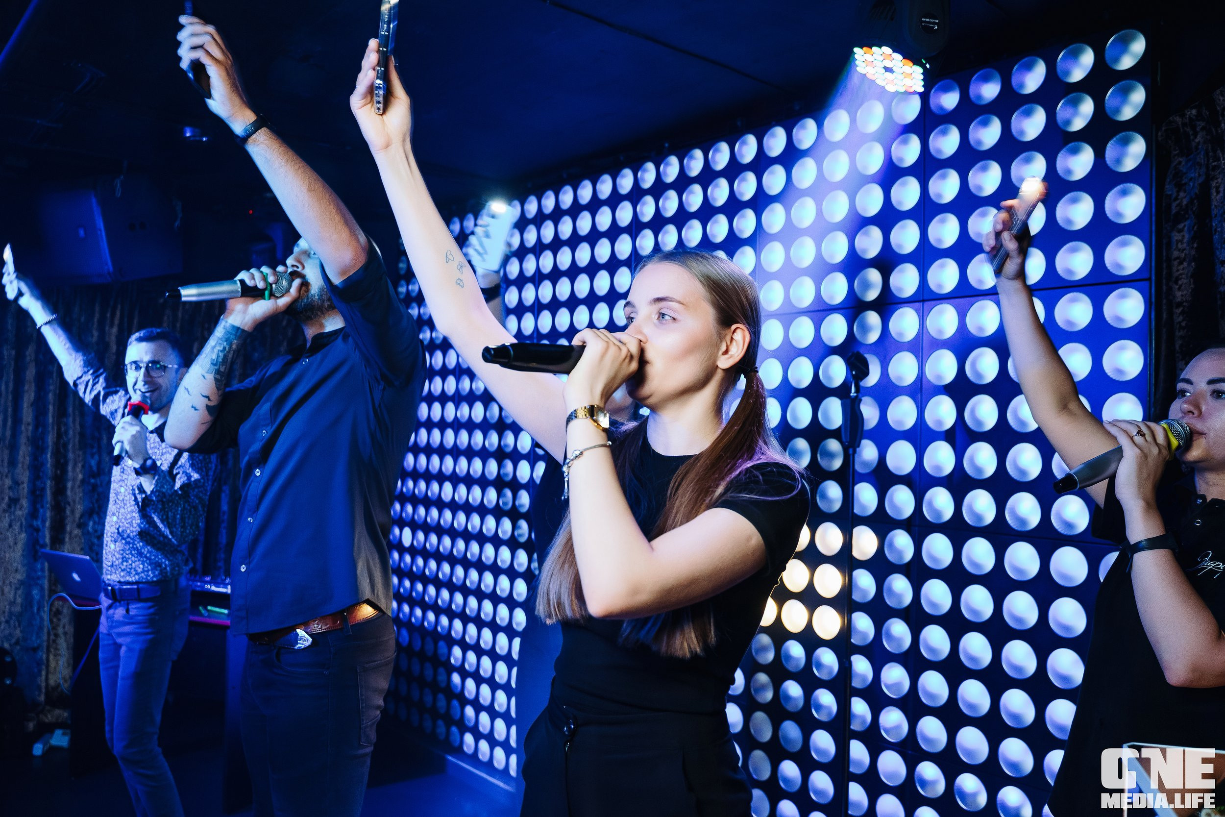 Фоторепортаж из караоке-клуба Эйфория. One Media Life: фоторепортажи, фотоотчеты с мероприятий и заведений