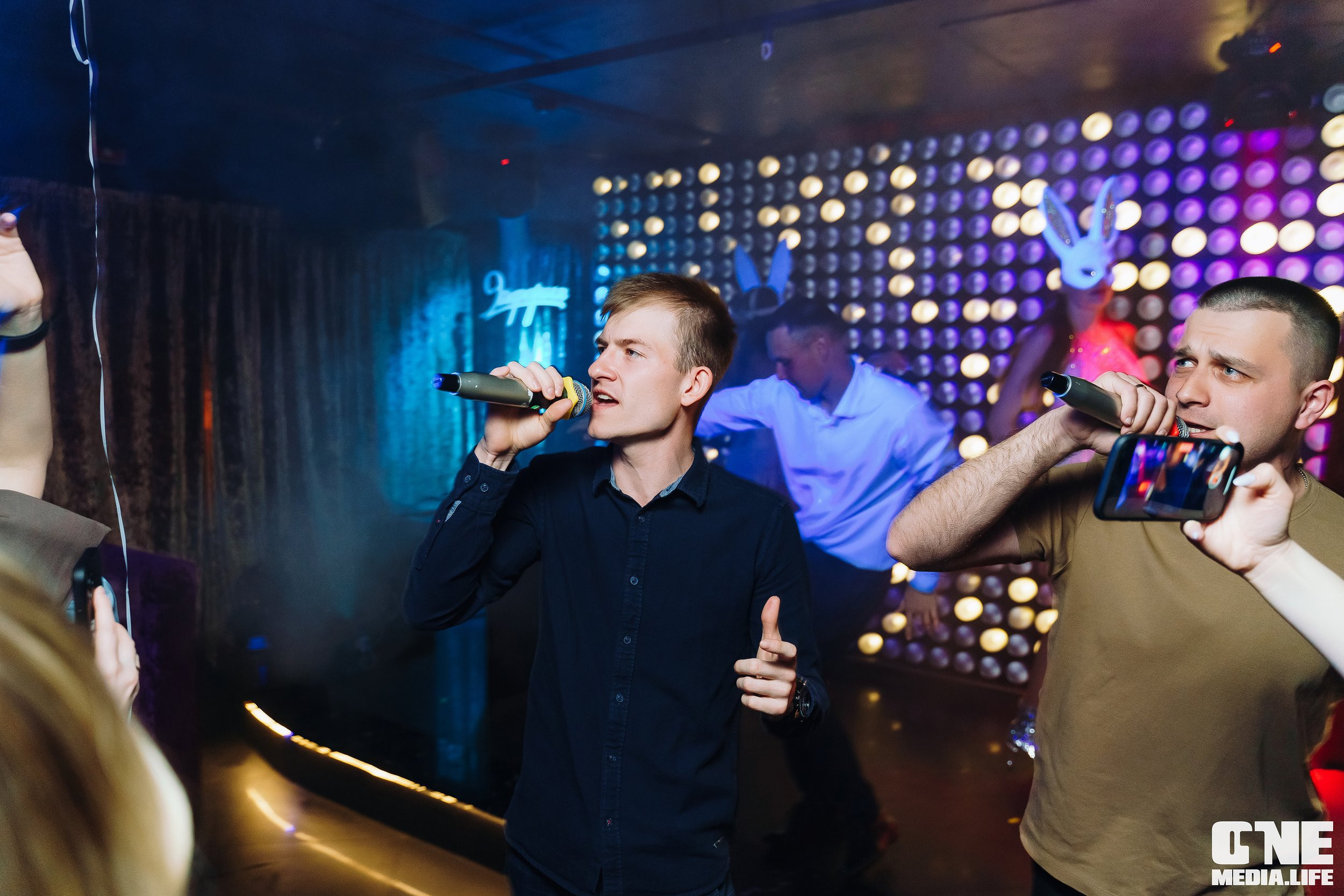 Фоторепортаж из караоке-клуба Эйфория. One Media Life: фоторепортажи, фотоотчеты с мероприятий и заведений