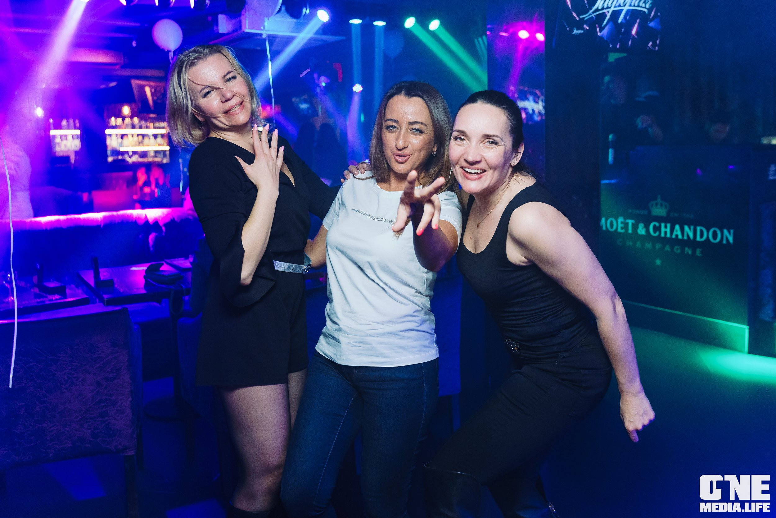 Фоторепортаж из караоке-клуба Эйфория. One Media Life: фоторепортажи, фотоотчеты с мероприятий и заведений