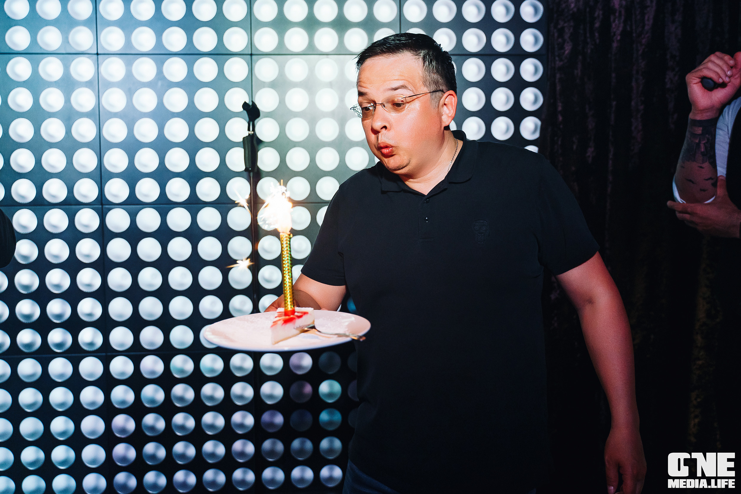 Фоторепортаж из караоке-клуба Эйфория. One Media Life: фоторепортажи, фотоотчеты с мероприятий и заведений