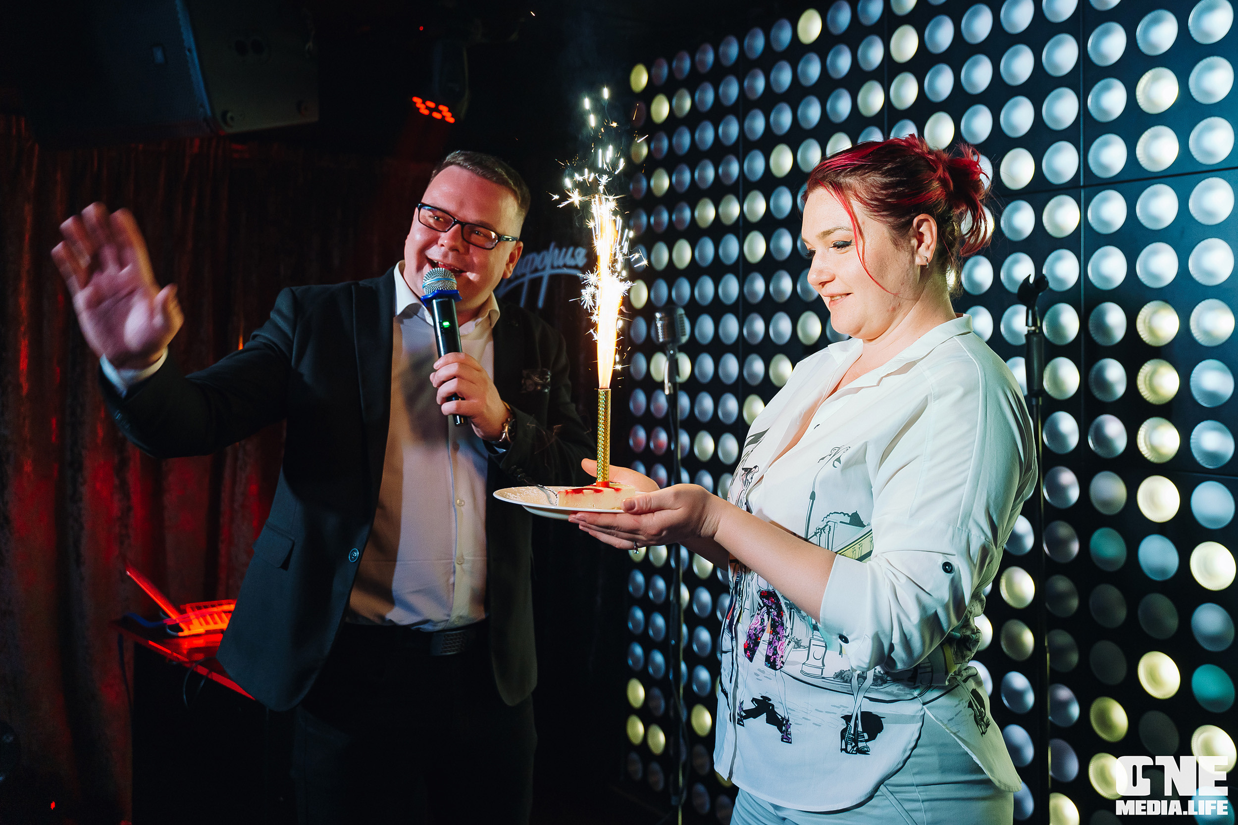 Фоторепортаж из караоке-клуба Эйфория. One Media Life: фоторепортажи, фотоотчеты с мероприятий и заведений