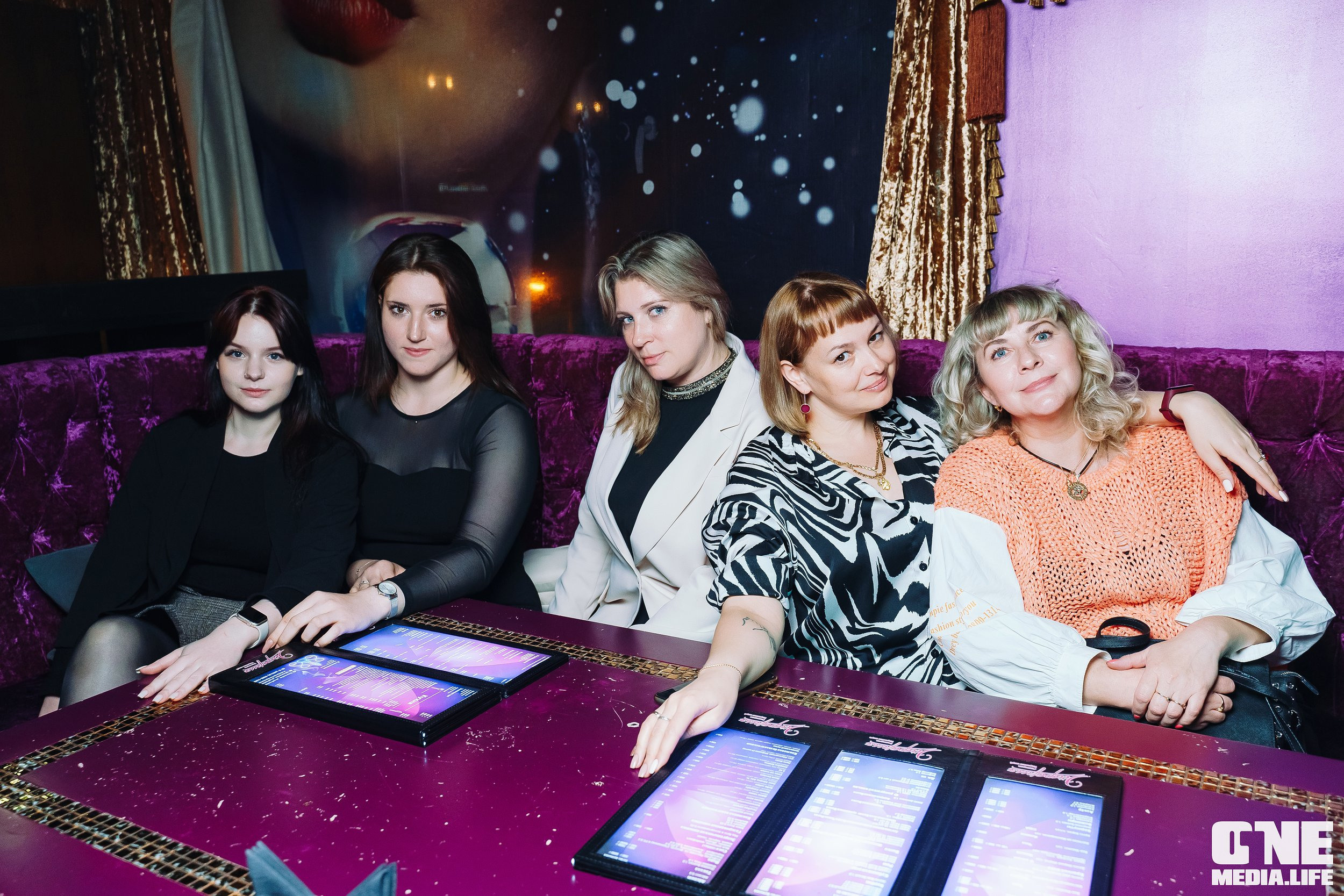 Фоторепортаж из караоке-клуба Эйфория. One Media Life: фоторепортажи, фотоотчеты с мероприятий и заведений