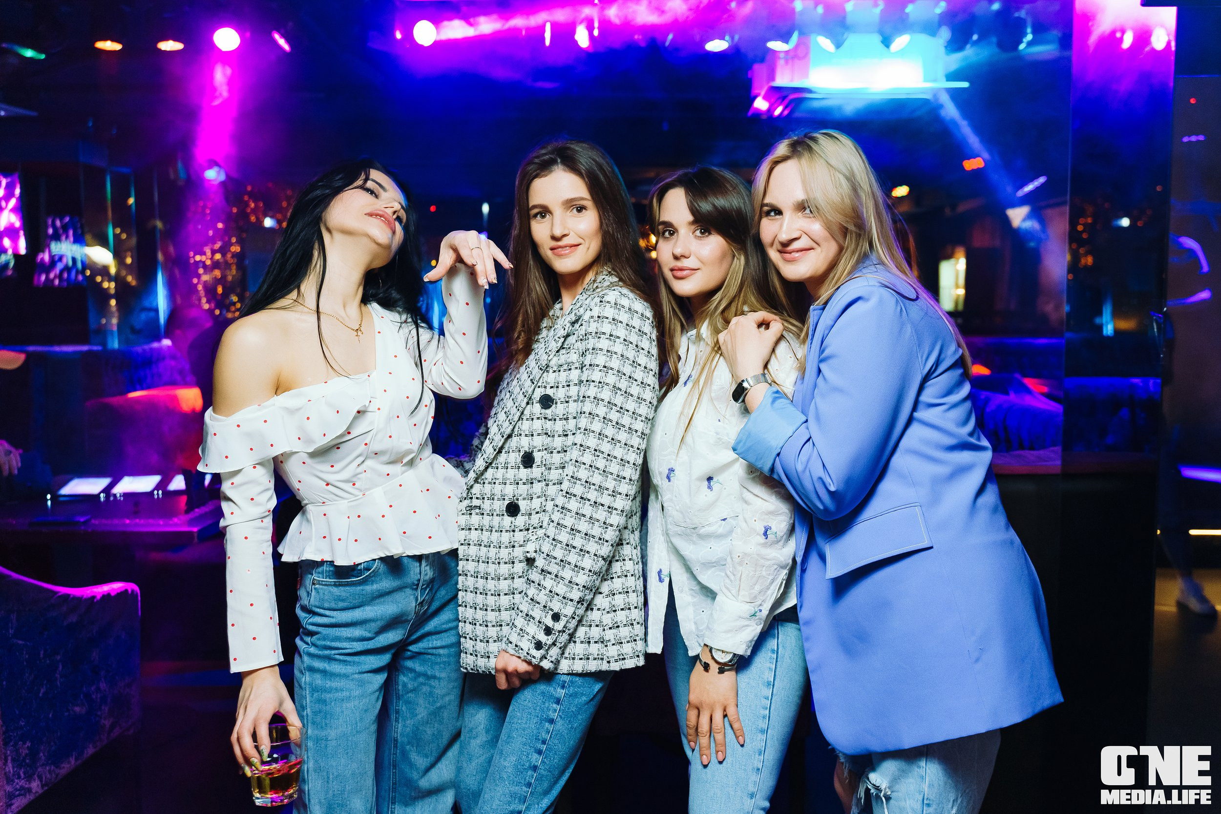 Фоторепортаж из караоке-клуба Эйфория. One Media Life: фоторепортажи, фотоотчеты с мероприятий и заведений