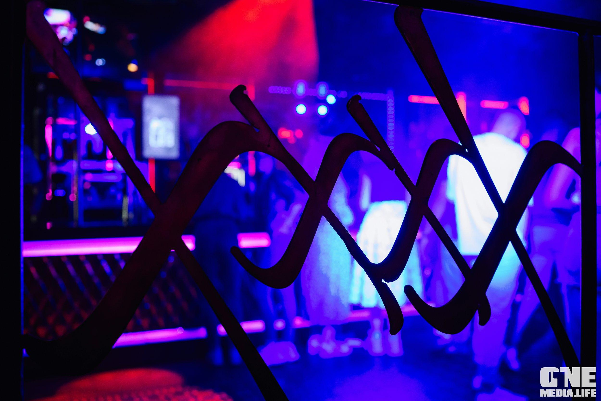 Фоторепортаж из экстрим бара XxxX. One Media Life: фоторепортажи, фотоотчеты с мероприятий и заведений