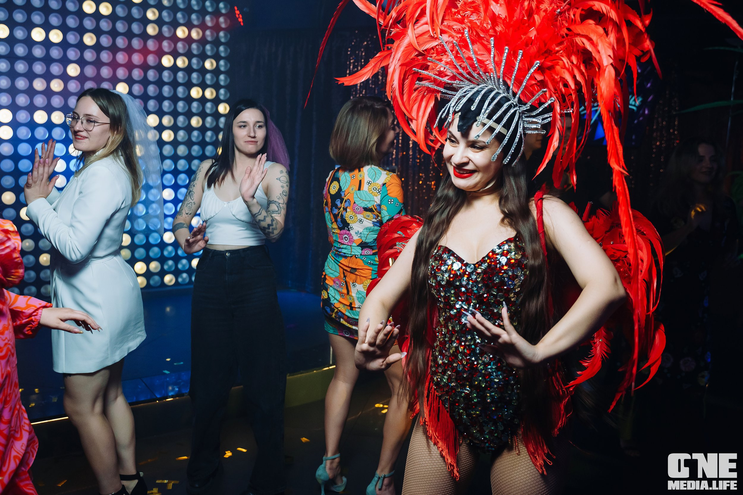 Фотоотчет из караоке-клуба Эйфория. One Media Life: фоторепортажи, фотоотчеты с мероприятий и заведений