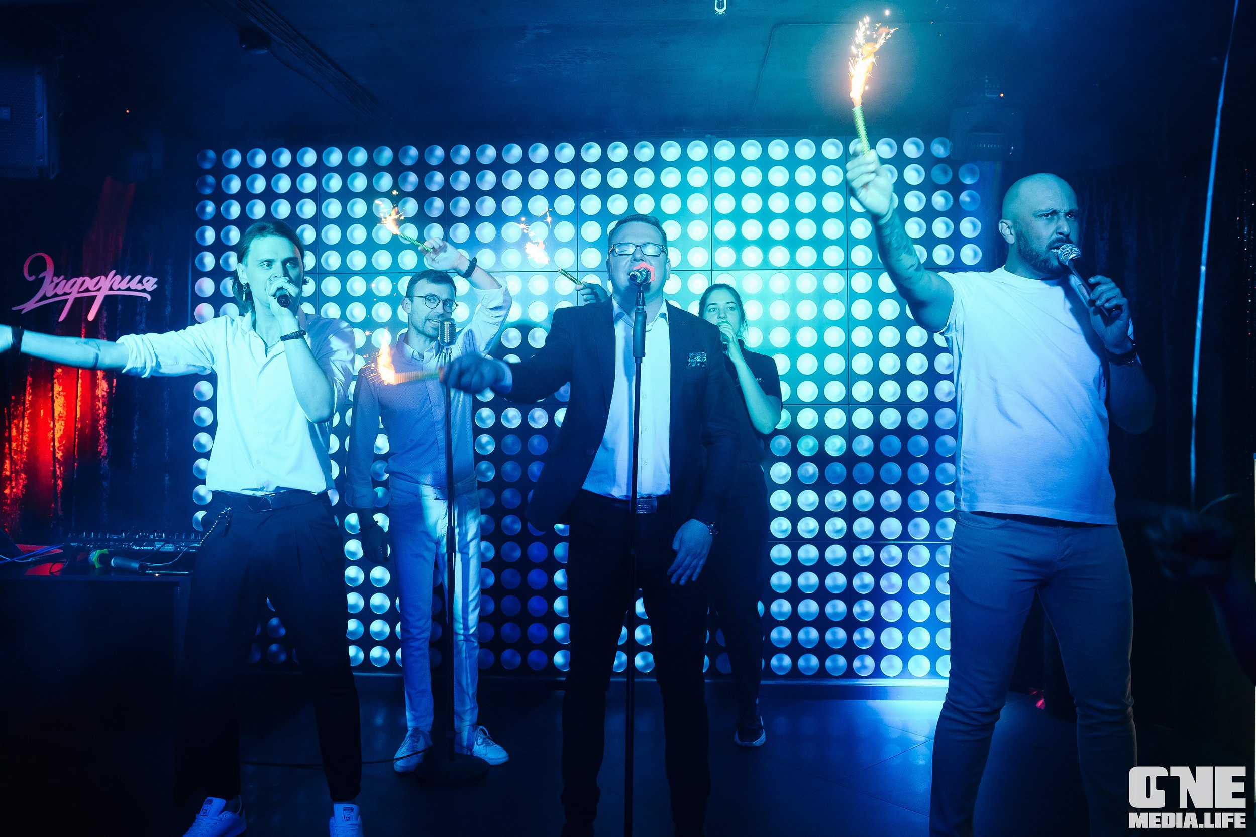 Фотоотчет из караоке-клуба Эйфория. One Media Life: фоторепортажи, фотоотчеты с мероприятий и заведений