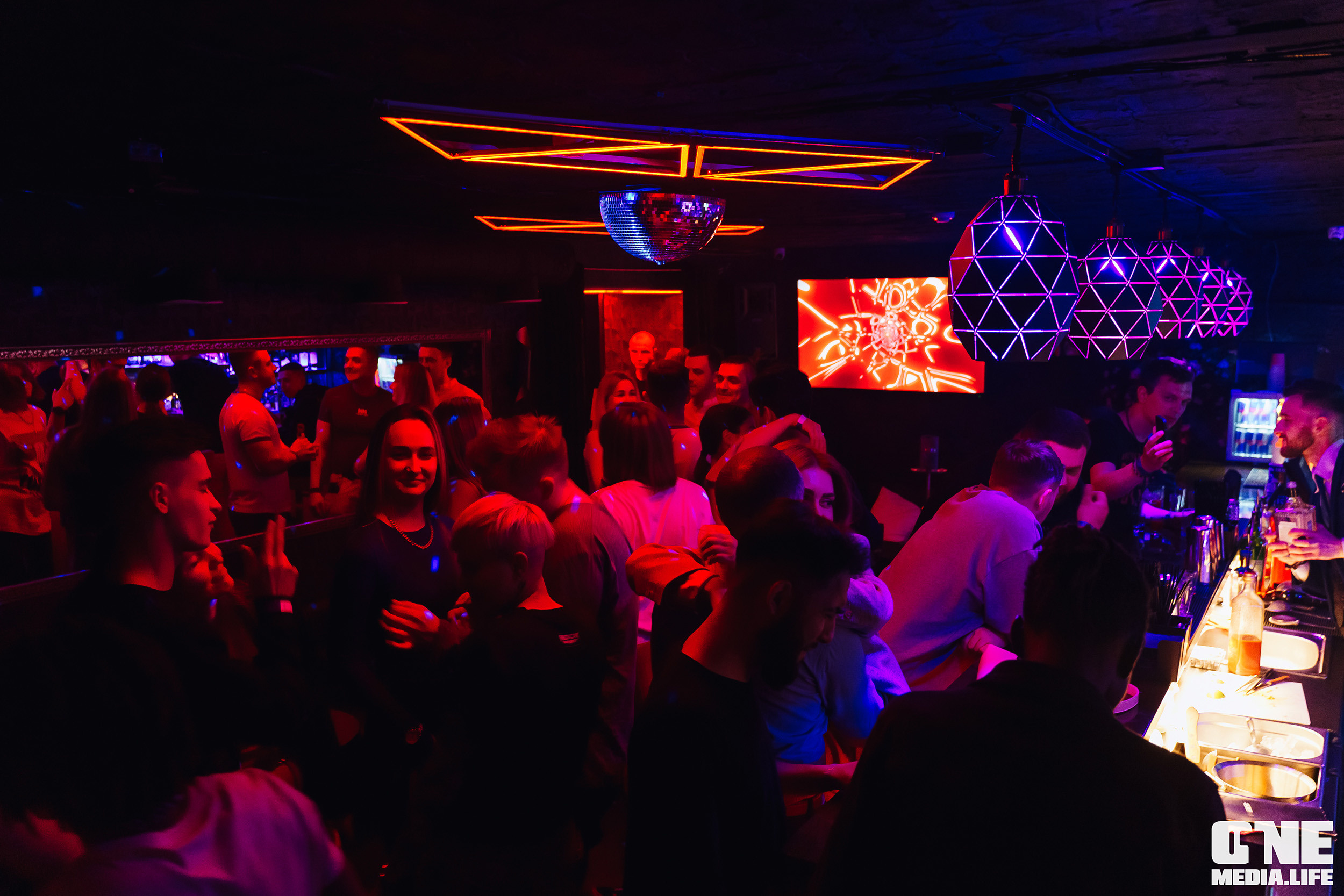 Фоторепортаж из SECRET Night Club. One Media Life: фоторепортажи, фотоотчеты с мероприятий и заведений