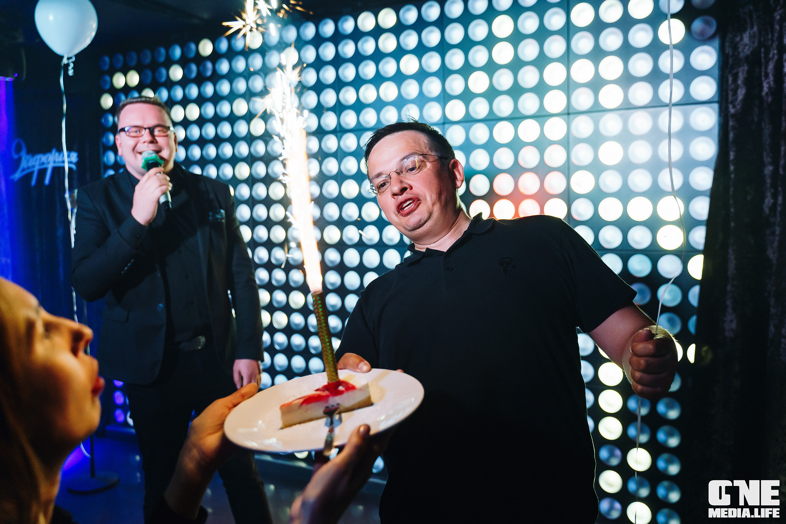 Фоторепортаж из караоке-клуба Эйфория. One Media Life: фоторепортажи, фотоотчеты с мероприятий и заведений