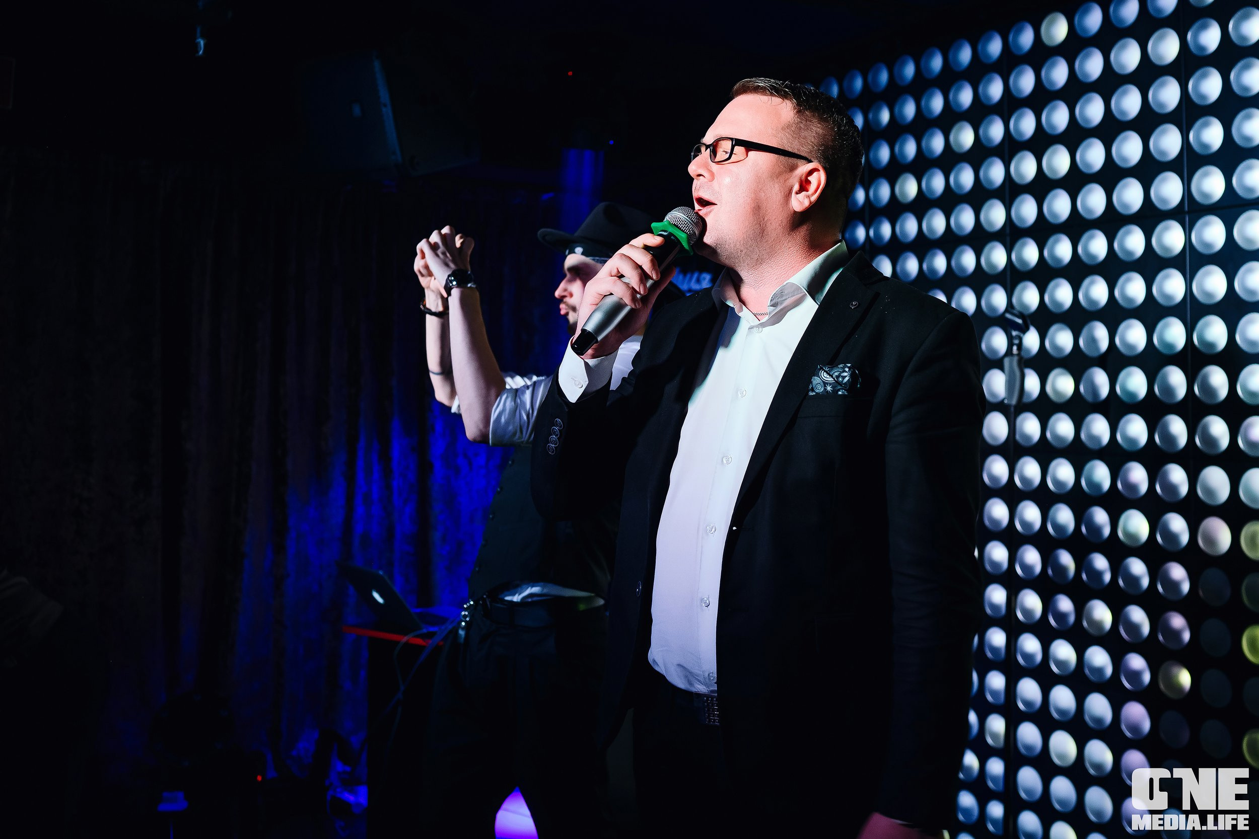 Фотоотчет из караоке-клуба Эйфория. One Media Life: фоторепортажи, фотоотчеты с мероприятий и заведений