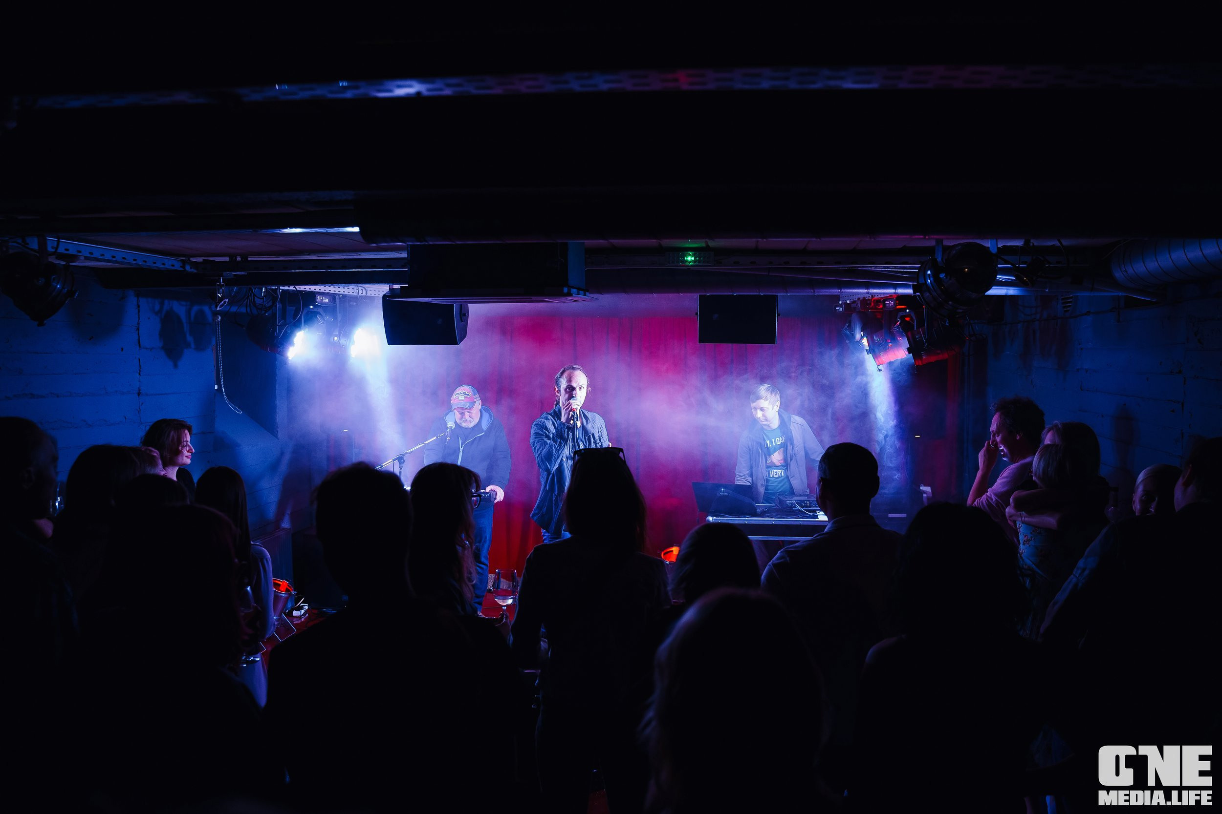 Фотоотчет из бара Dreadnought. One Media Life: фоторепортажи, фотоотчеты с мероприятий и заведений