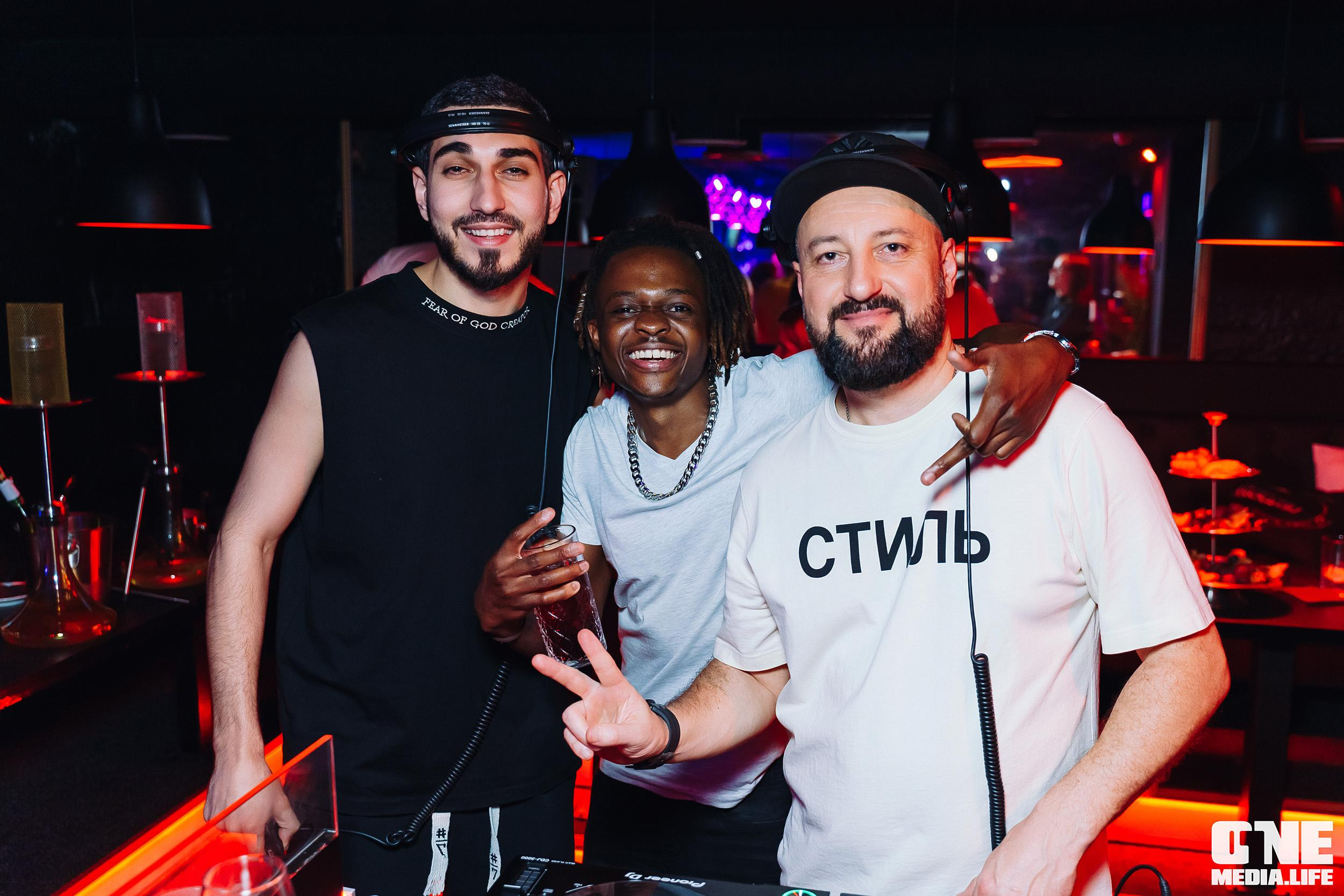 Фоторепортаж из SECRET Night Club. One Media Life: фоторепортажи, фотоотчеты с мероприятий и заведений