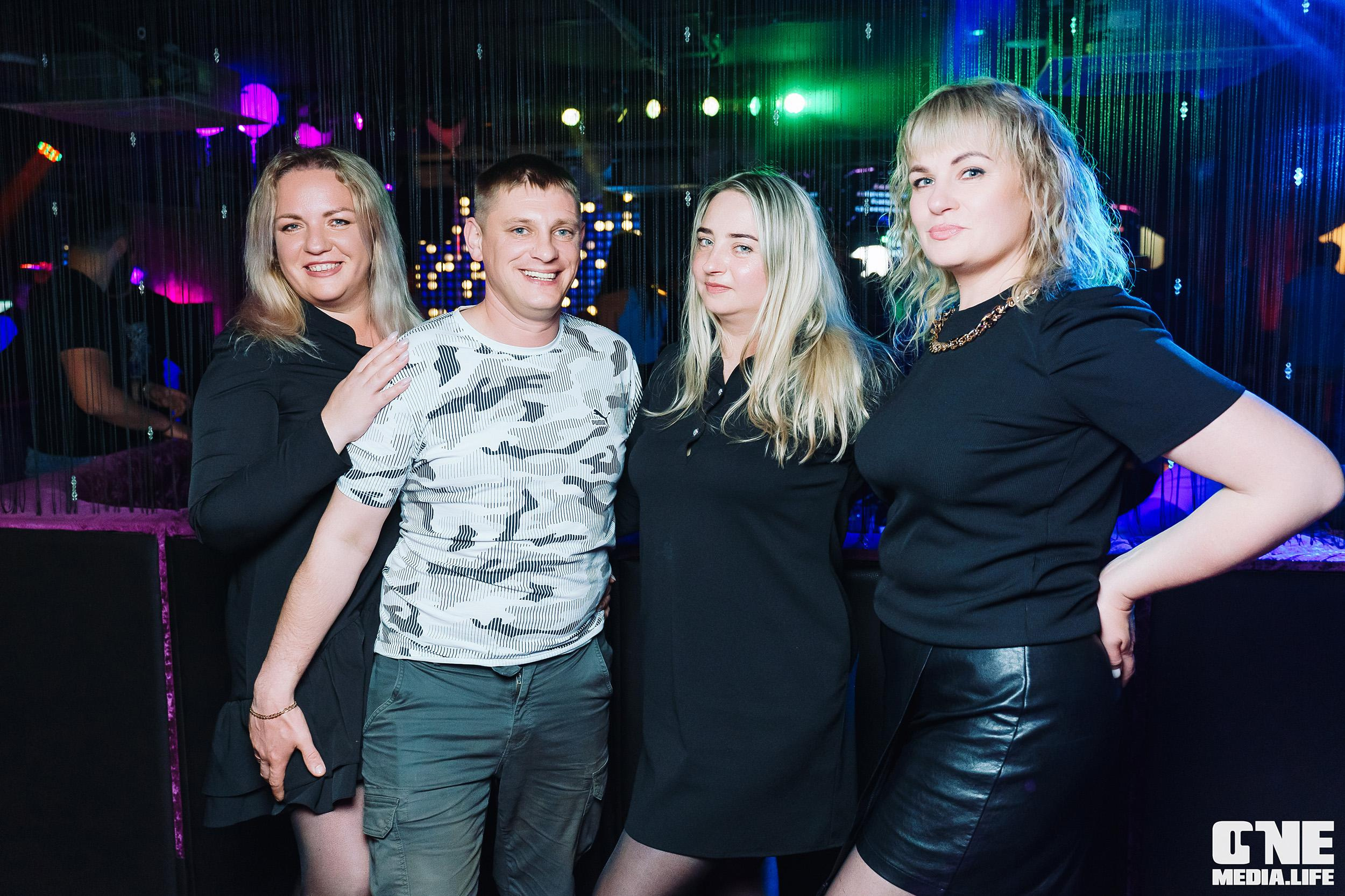 Фоторепортаж из караоке-клуба Эйфория. One Media Life: фоторепортажи, фотоотчеты с мероприятий и заведений